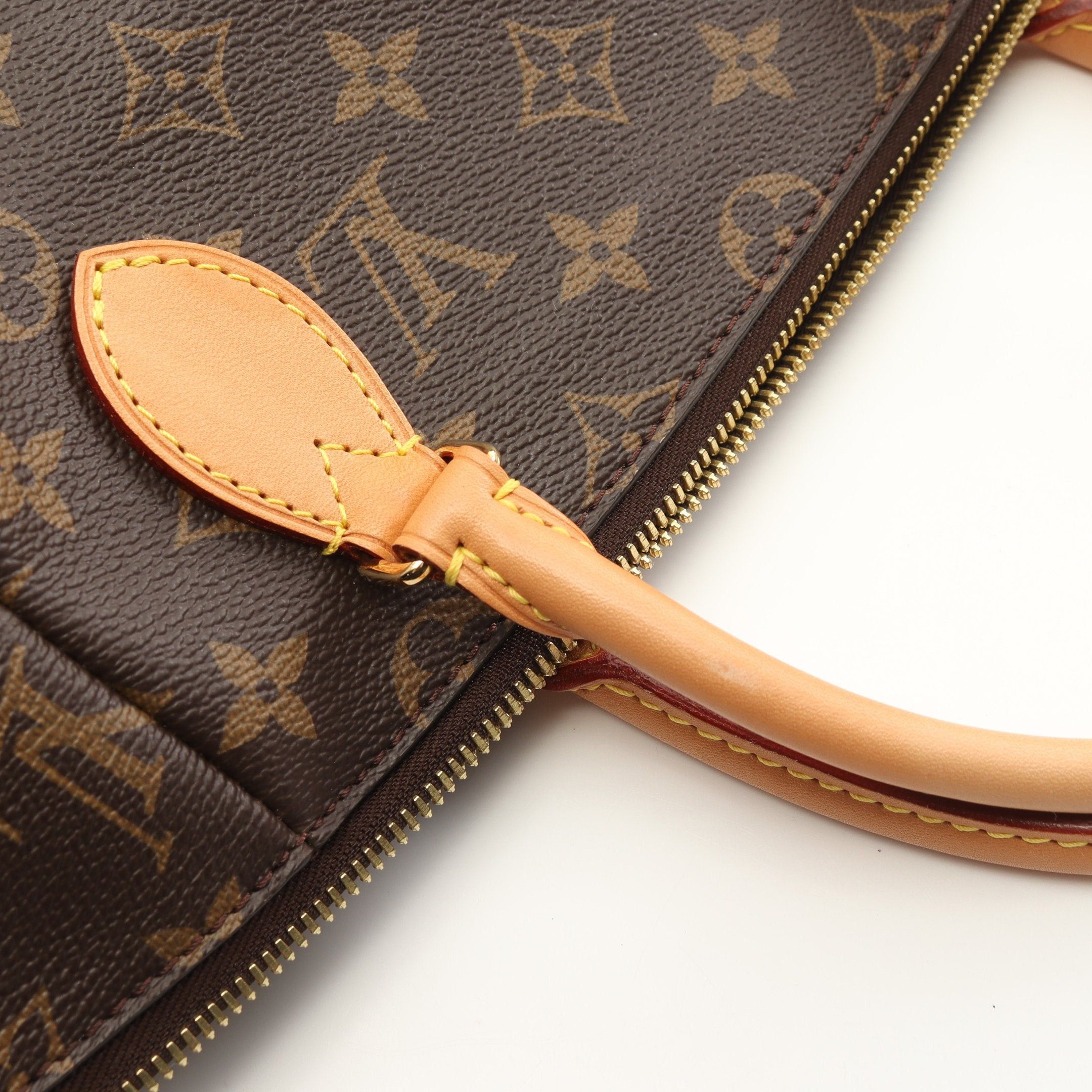 Louis Vuitton Louis Vuitton Turen Mm Monogram Handbag Leather Brown Size ONE SIZE - 7 Thumbnail