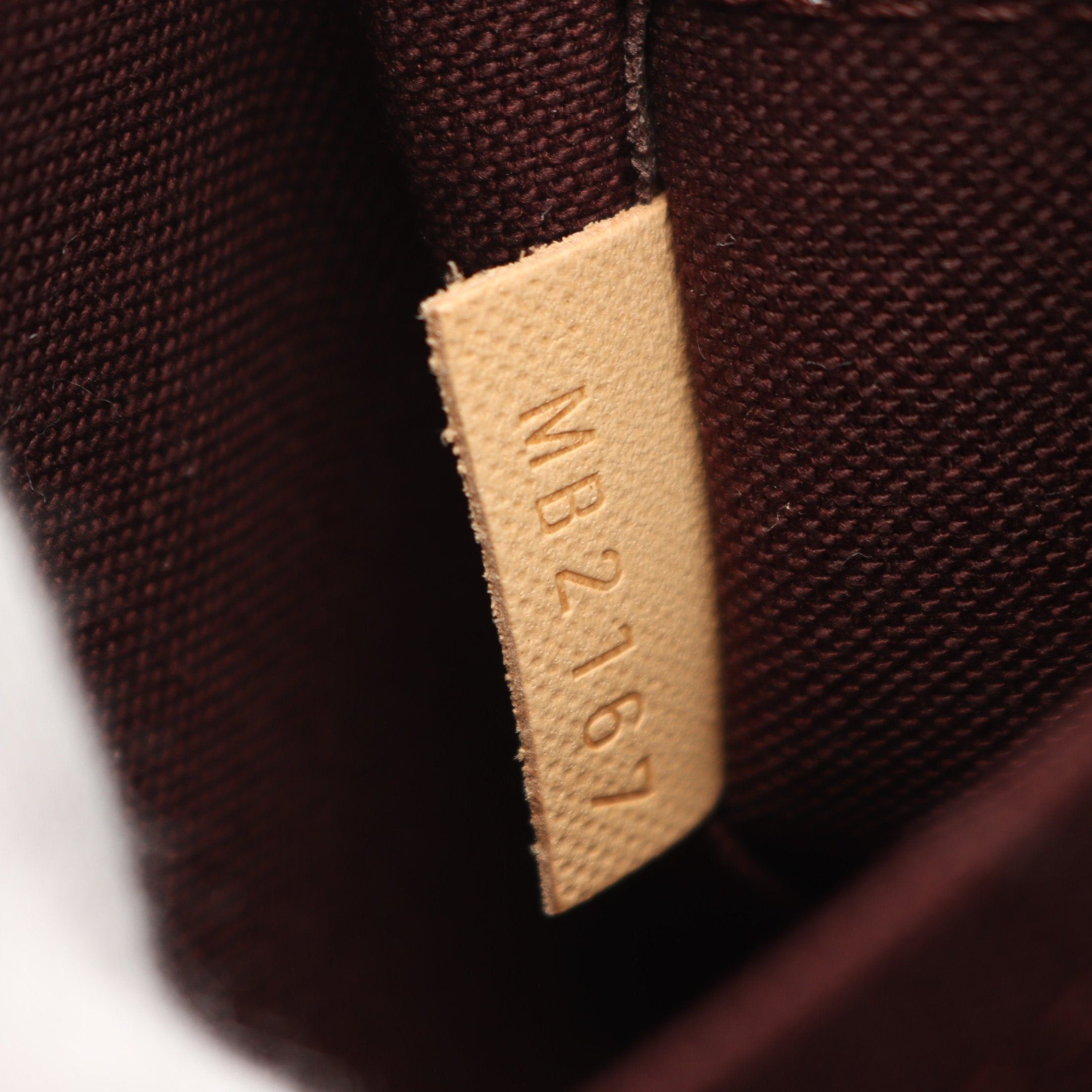 Louis Vuitton Louis Vuitton Turen Mm Monogram Handbag Leather Brown Size ONE SIZE - 5 Thumbnail