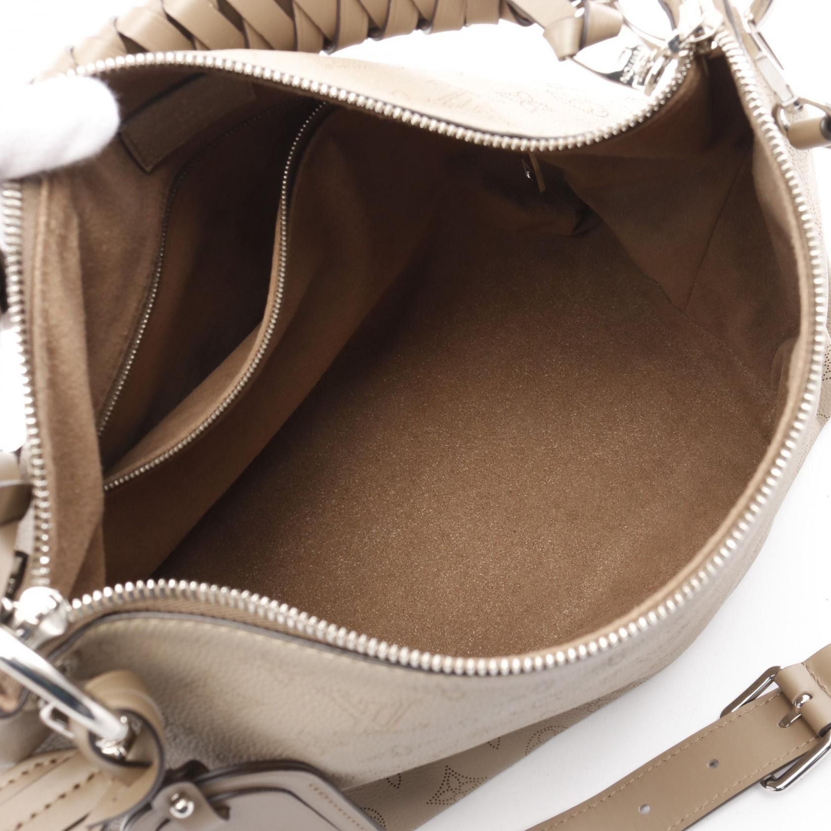 Louis Vuitton Louis Vuitton Beauvre Hobo Mahina Carré Handbag Leather Gray Beige Size ONE SIZE - 3 Thumbnail