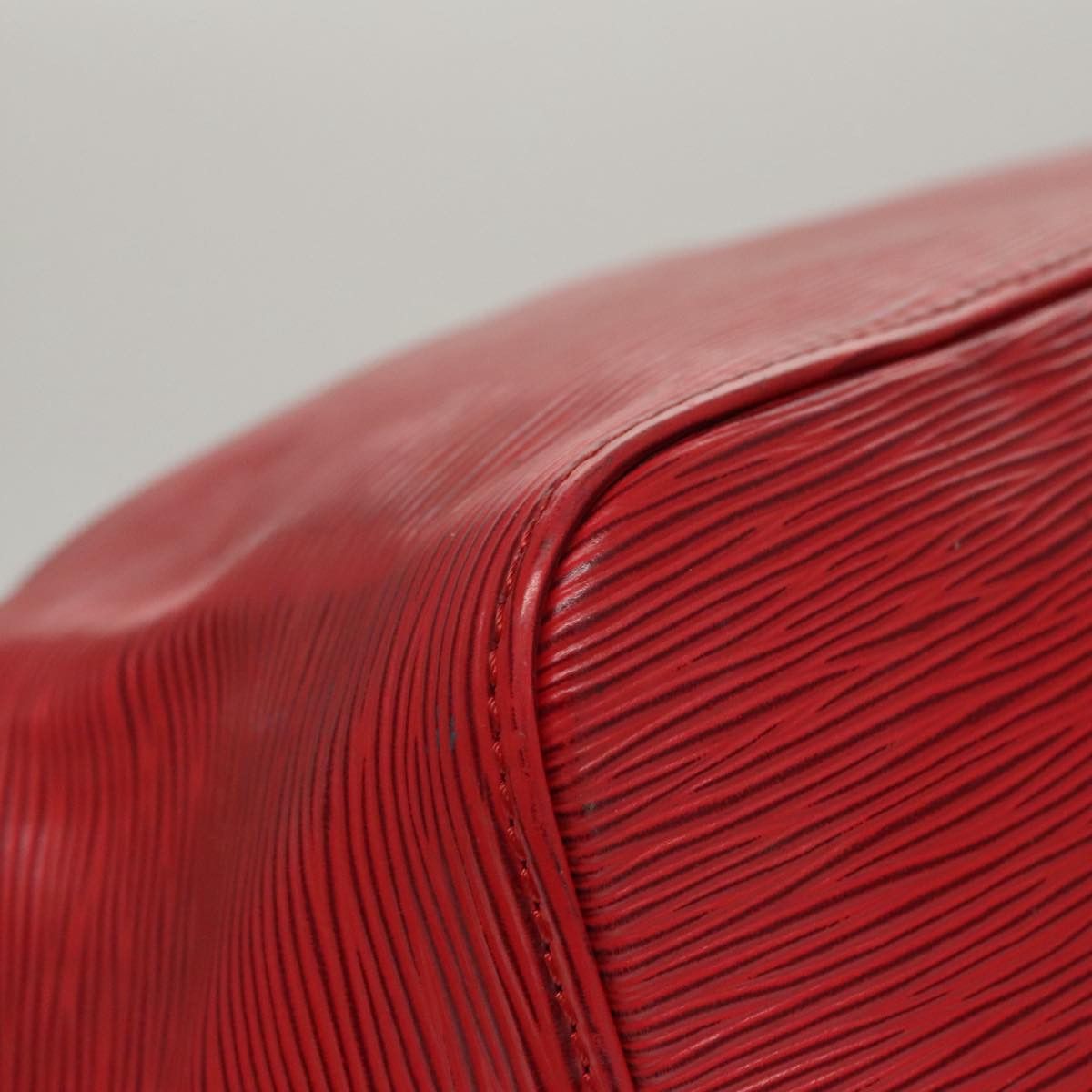 Louis Vuitton Petit Noé Red Leather Shoulder Bag (Pre-Owned) Size ONE SIZE - 9 Thumbnail