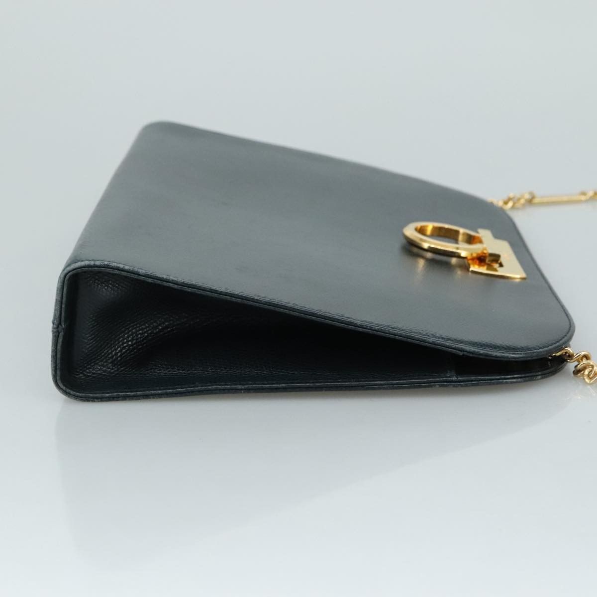 Salvatore Ferragamo Gancini Black Leather Shoulder Bag (Pre-Owned) Size ONE SIZE - 3 Thumbnail