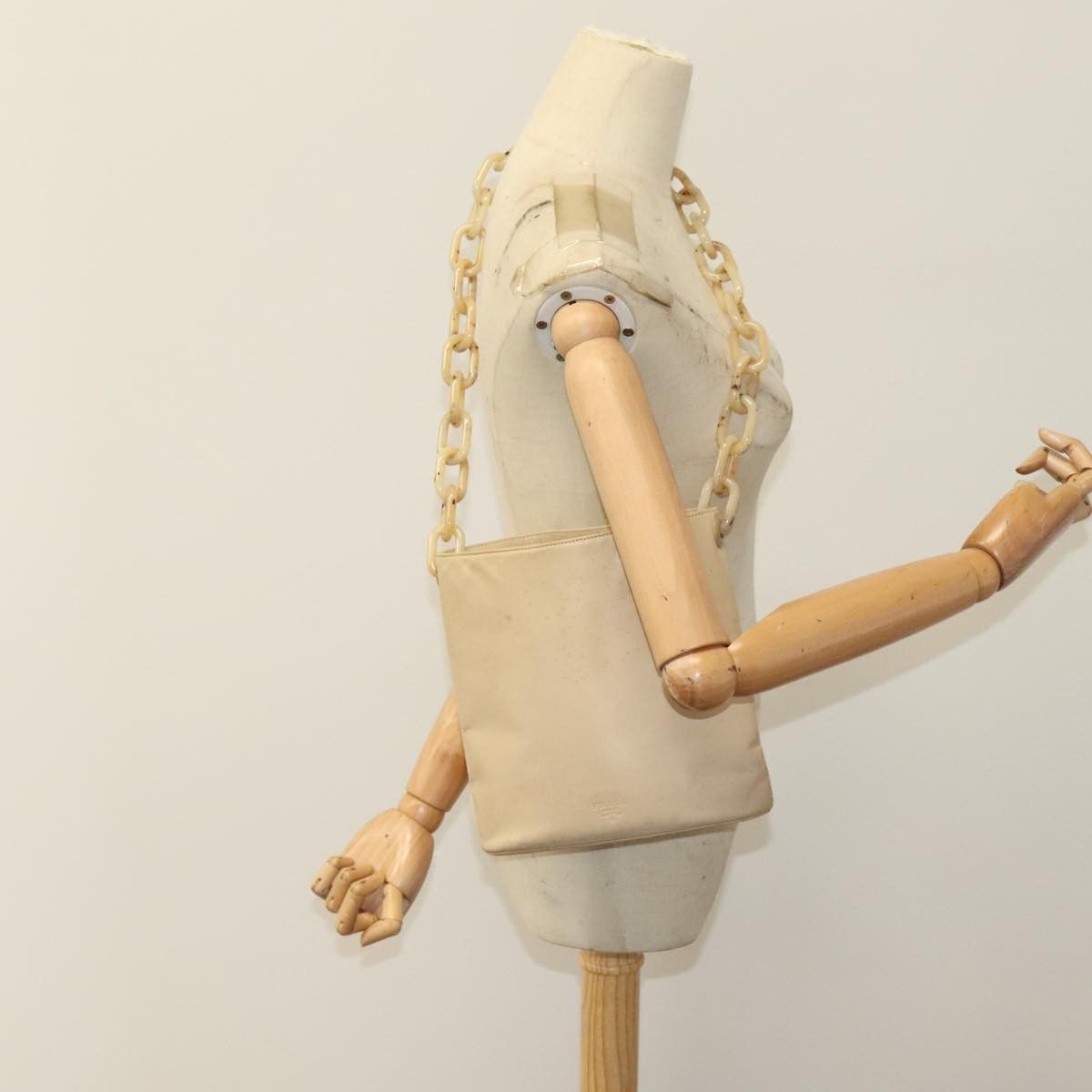 Prada Beige Leather Shoulder Bag (Pre-Owned) Size ONE SIZE - 17 Thumbnail