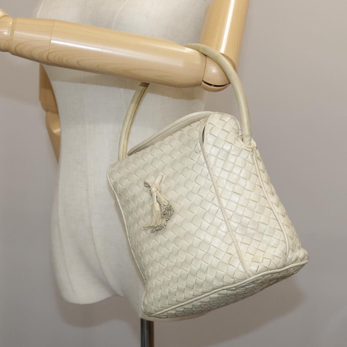 Bottega Veneta Beige Leather Handbag (Pre-Owned) Size ONE SIZE - 15 Thumbnail