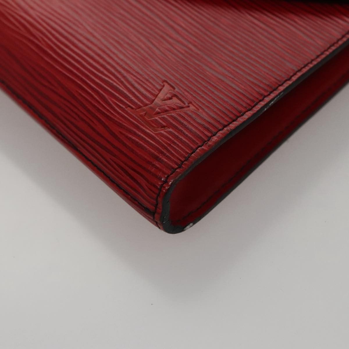 Louis Vuitton Art Déco Red Leather Clutch Bag (Pre-Owned) Size ONE SIZE - 8 Thumbnail