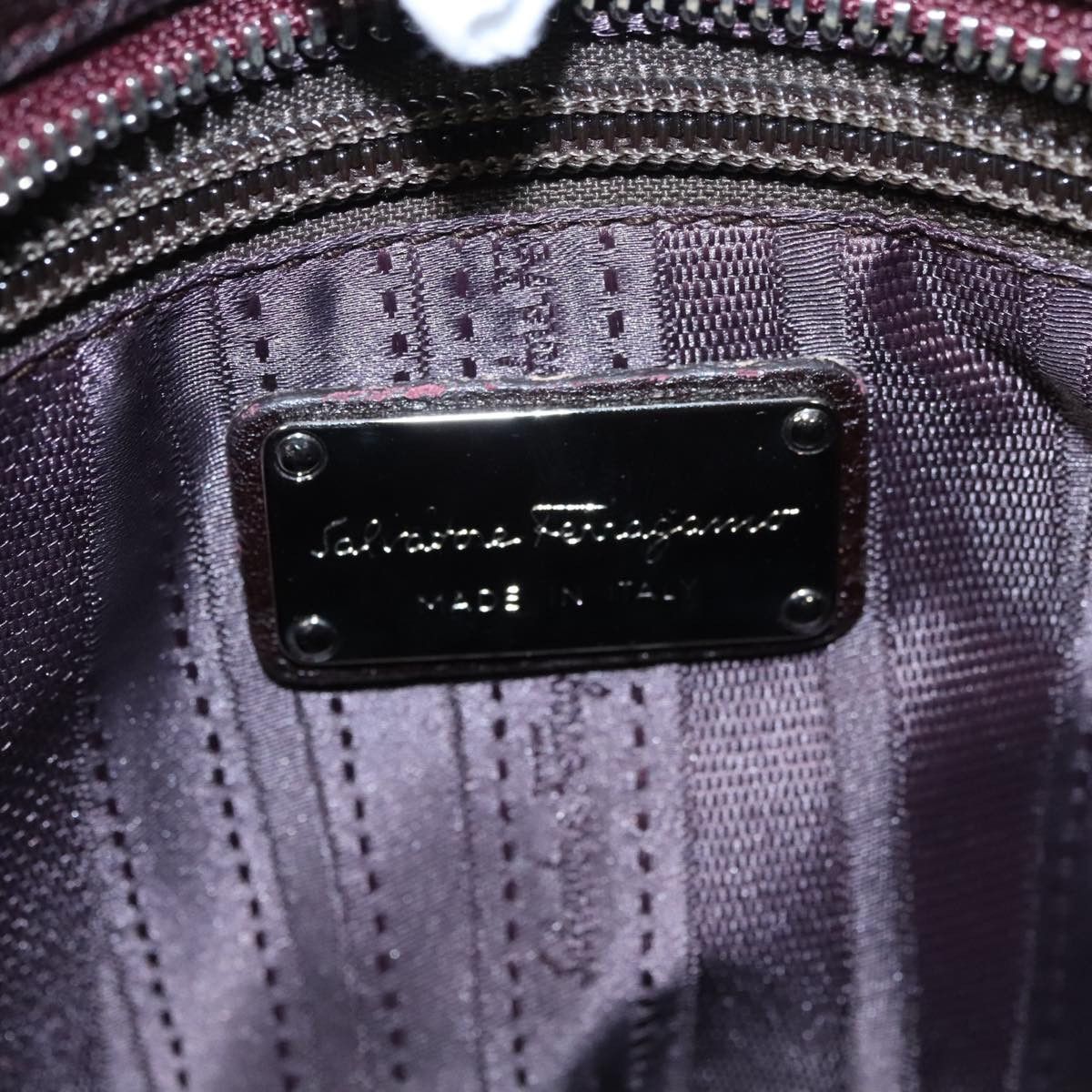 Salvatore Ferragamo Sofia Burgundy Leather Handbag (Pre-Owned) Size ONE SIZE - 20 Thumbnail