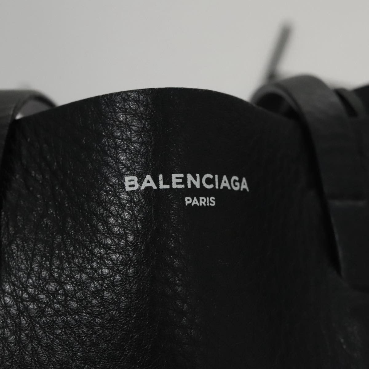 Balenciaga Everyday Black Leather Tote Bag (Pre-Owned) Size ONE SIZE - 13 Thumbnail