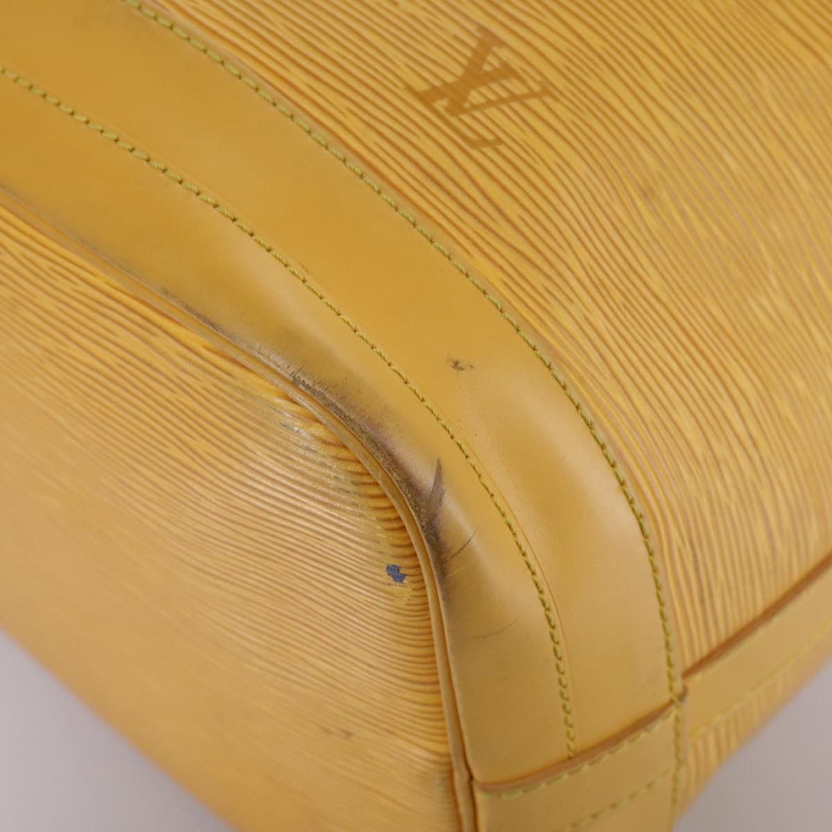 Louis Vuitton Noe Yellow Leather Shoulder Bag (Pre-Owned) Size ONE SIZE - 8 Thumbnail