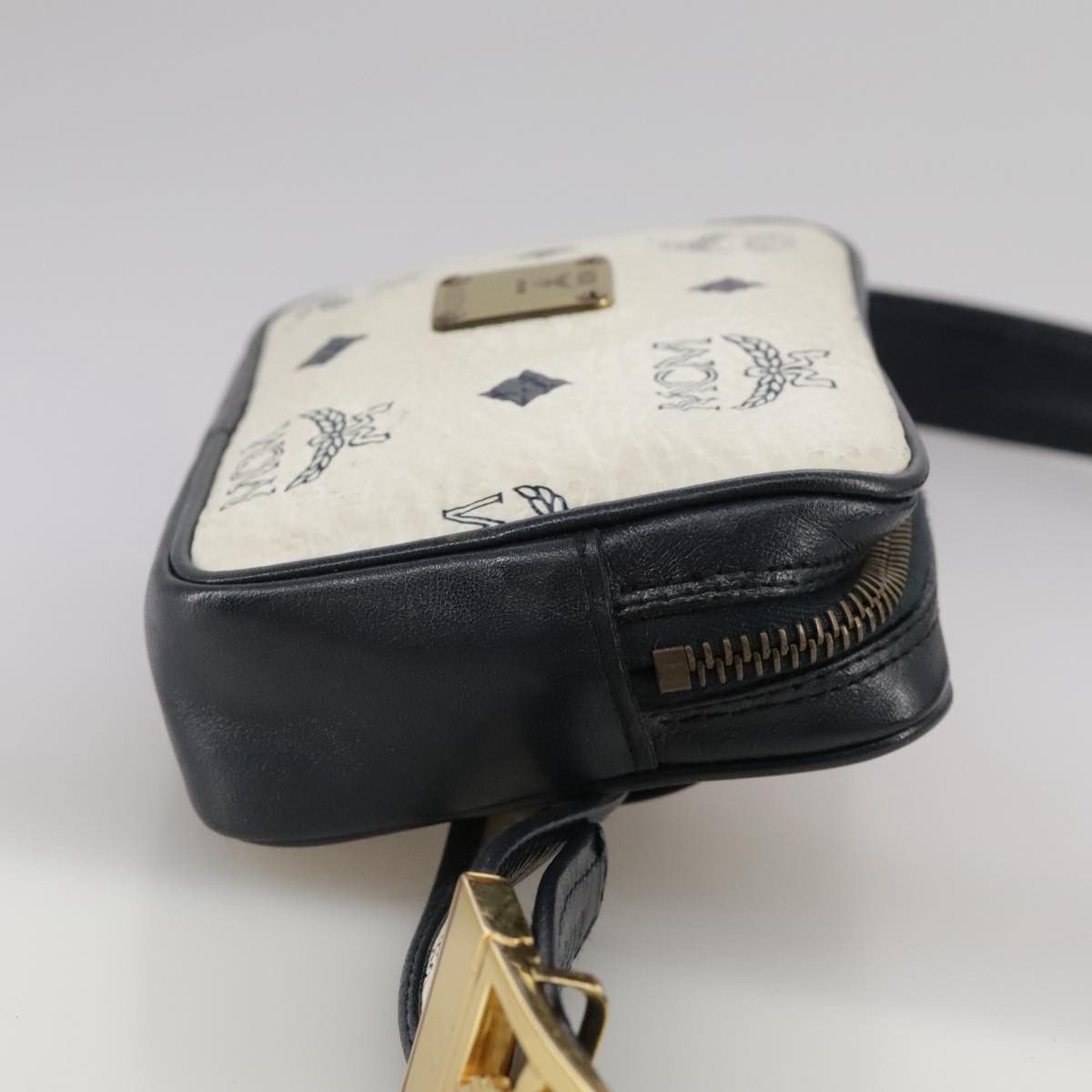 MCM Visetos White Canvas Shoulder Bag (Pre-Owned) Size ONE SIZE - 4 Thumbnail