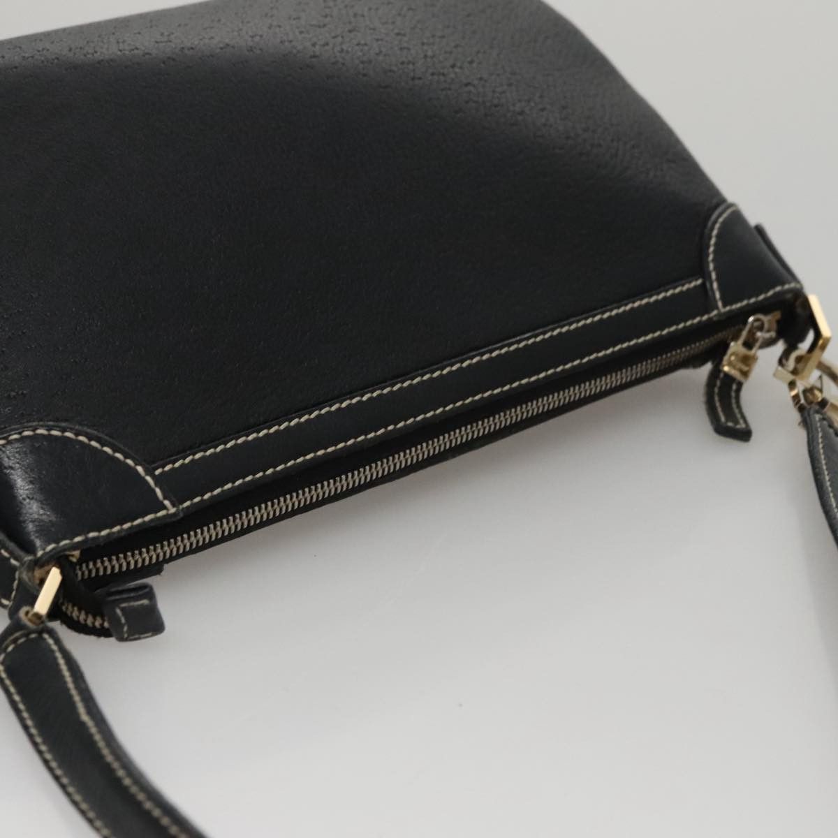 Salvatore Ferragamo Gancini Black Leather Shoulder Bag (Pre-Owned) Size ONE SIZE - 13 Thumbnail