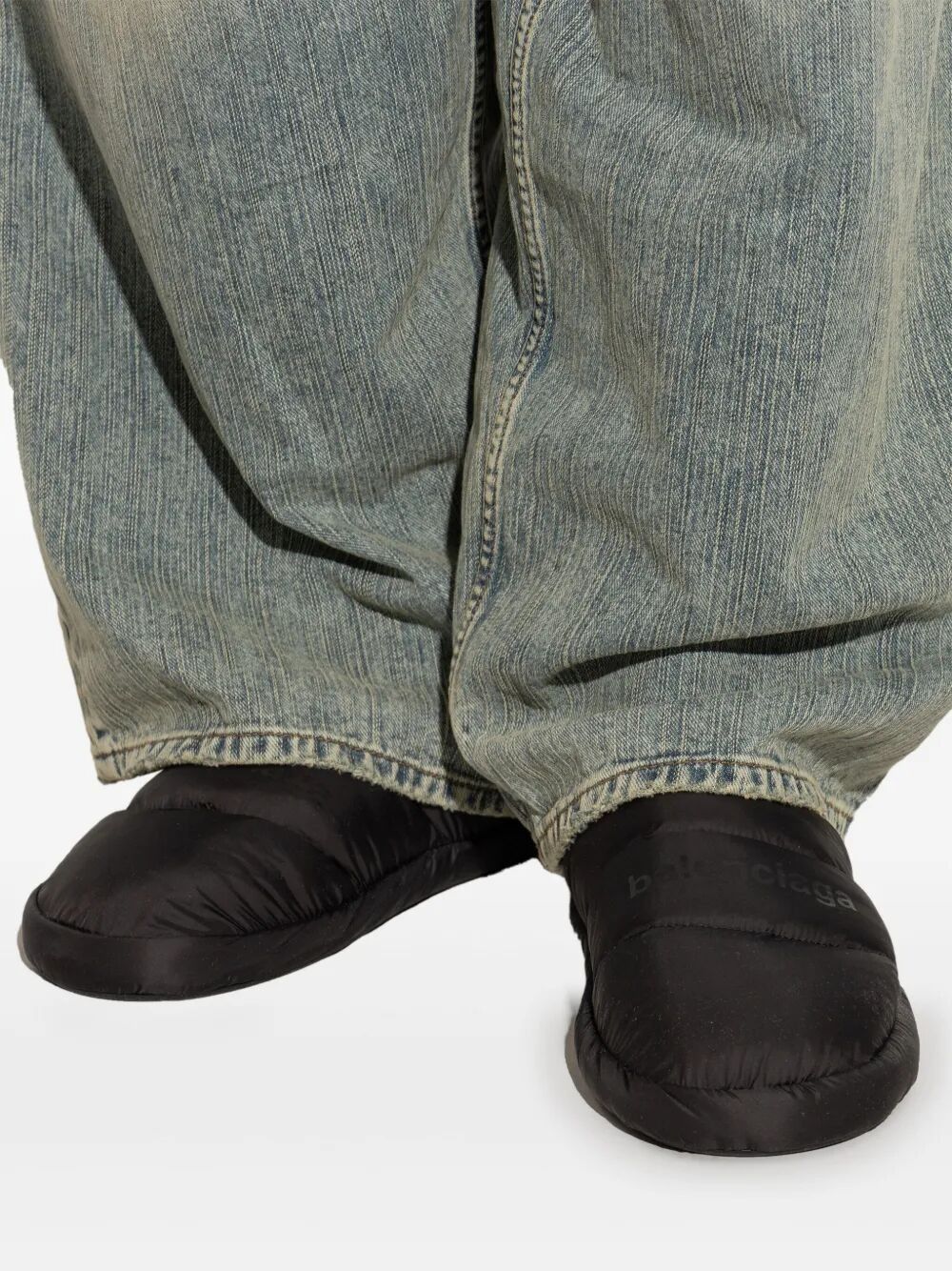 Balenciaga POLYAMIDE AND FLEECE ALASKA SLIPPER Size US 9 / EU 42 - 5 Thumbnail