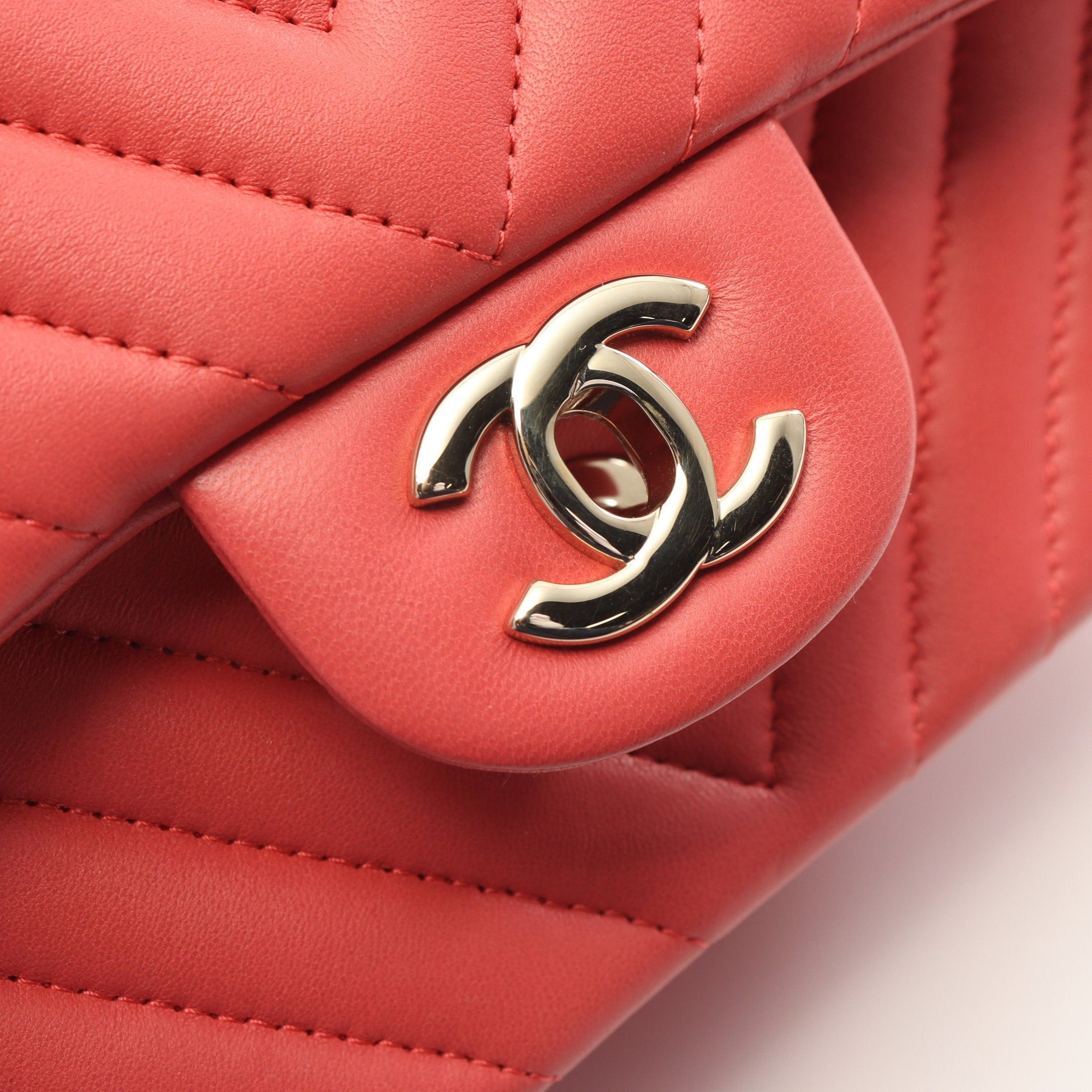 Chanel Chanel Chevron V-Stitch Chain Shoulder Bag Lambskin Pink Gold Hardware Size ONE SIZE - 8 Thumbnail