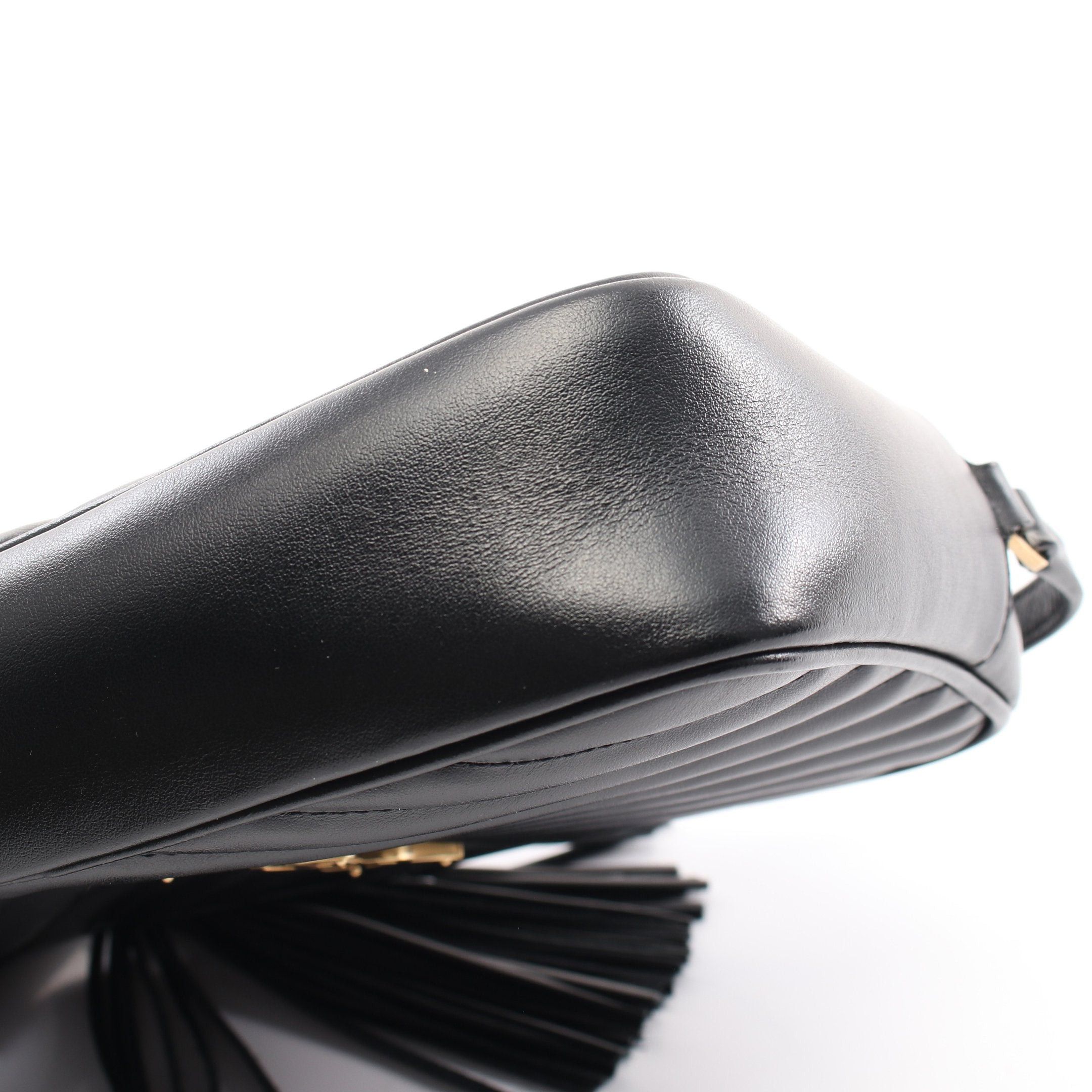 Yves Saint Laurent Yves Saint Laurent Lou Roux Monogram Shoulder Bag Leather Black Size ONE SIZE - 8 Thumbnail