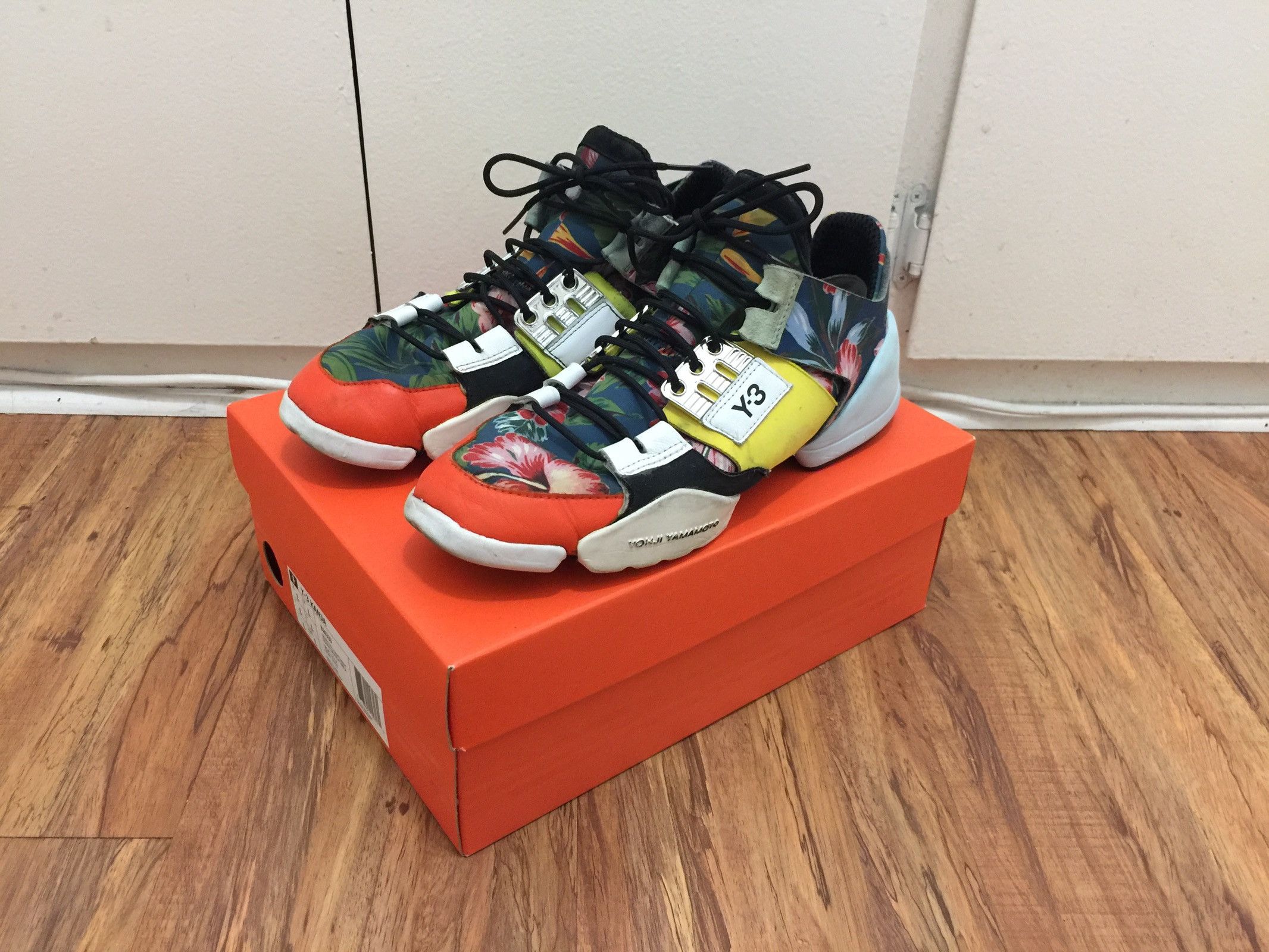 Adidas × Y-3 × Yohji Yamamoto Y3 Kanji Floral Size L Size US 8 / EU 41 - 2 Thumbnail