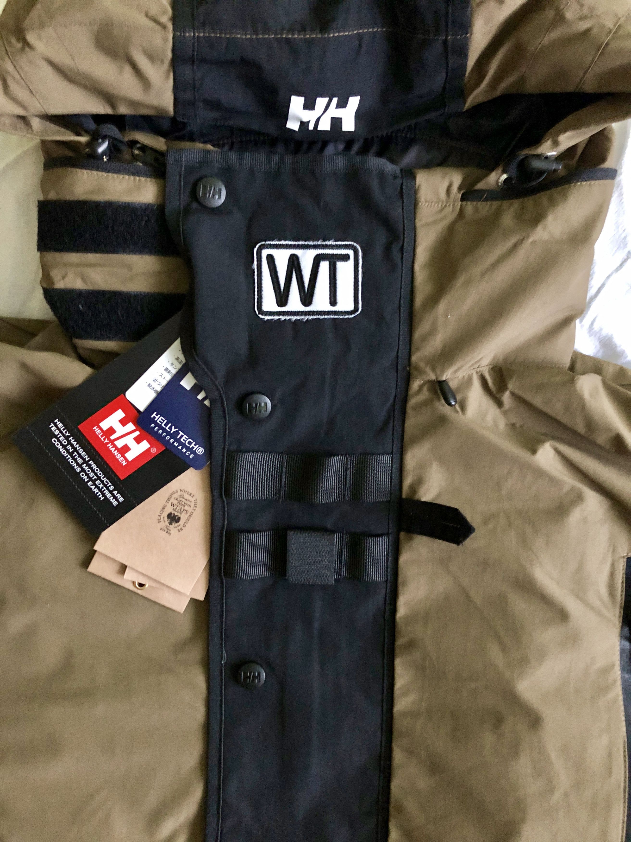 Wtaps WTAPS x HELLY HANSEN Sherpa/Jacket Nylon Tussah in Khaki Large |  Grailed