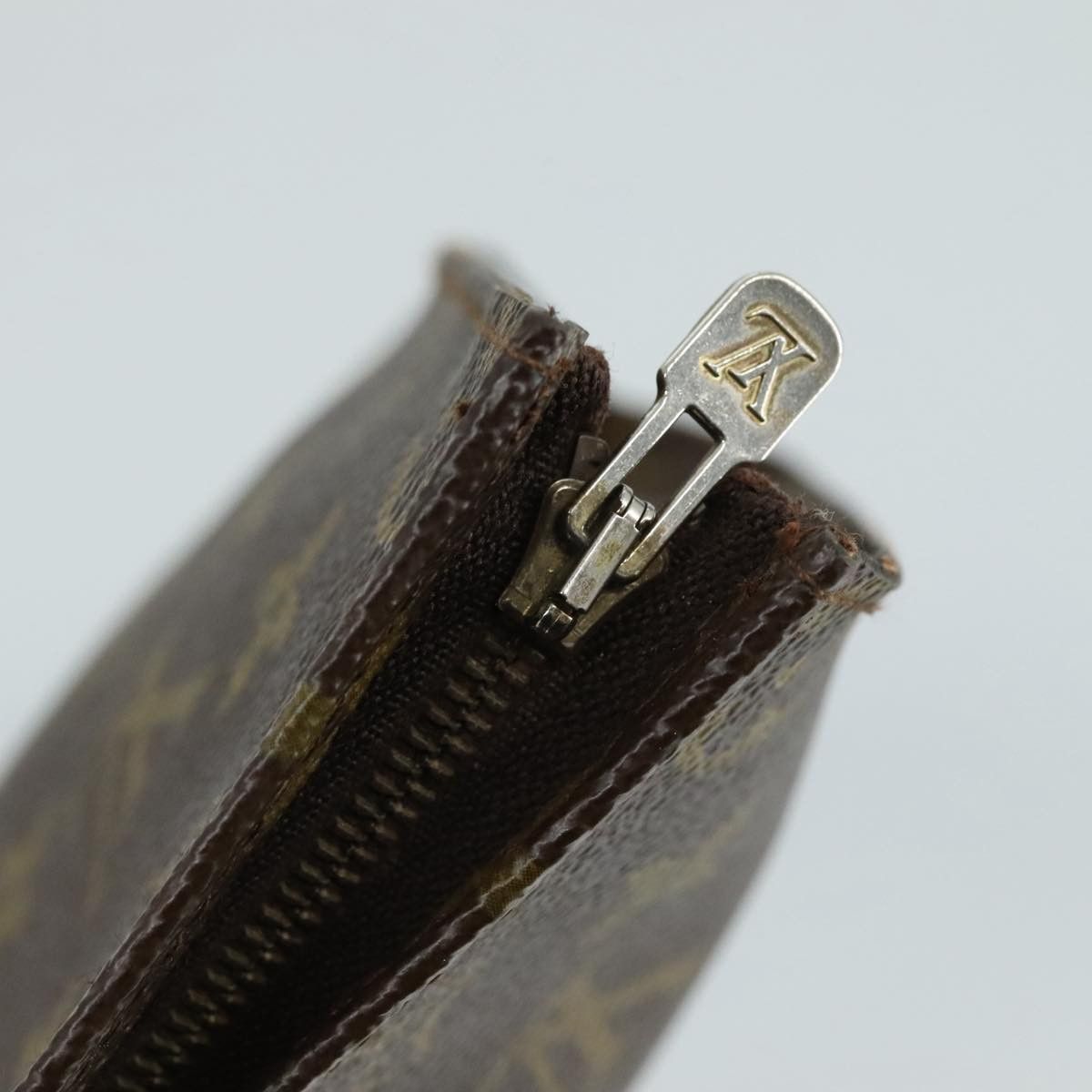 Louis Vuitton Trousse De Toilette Brown Canvas Clutch Bag (Pre-Owned) Size ONE SIZE - 9 Thumbnail