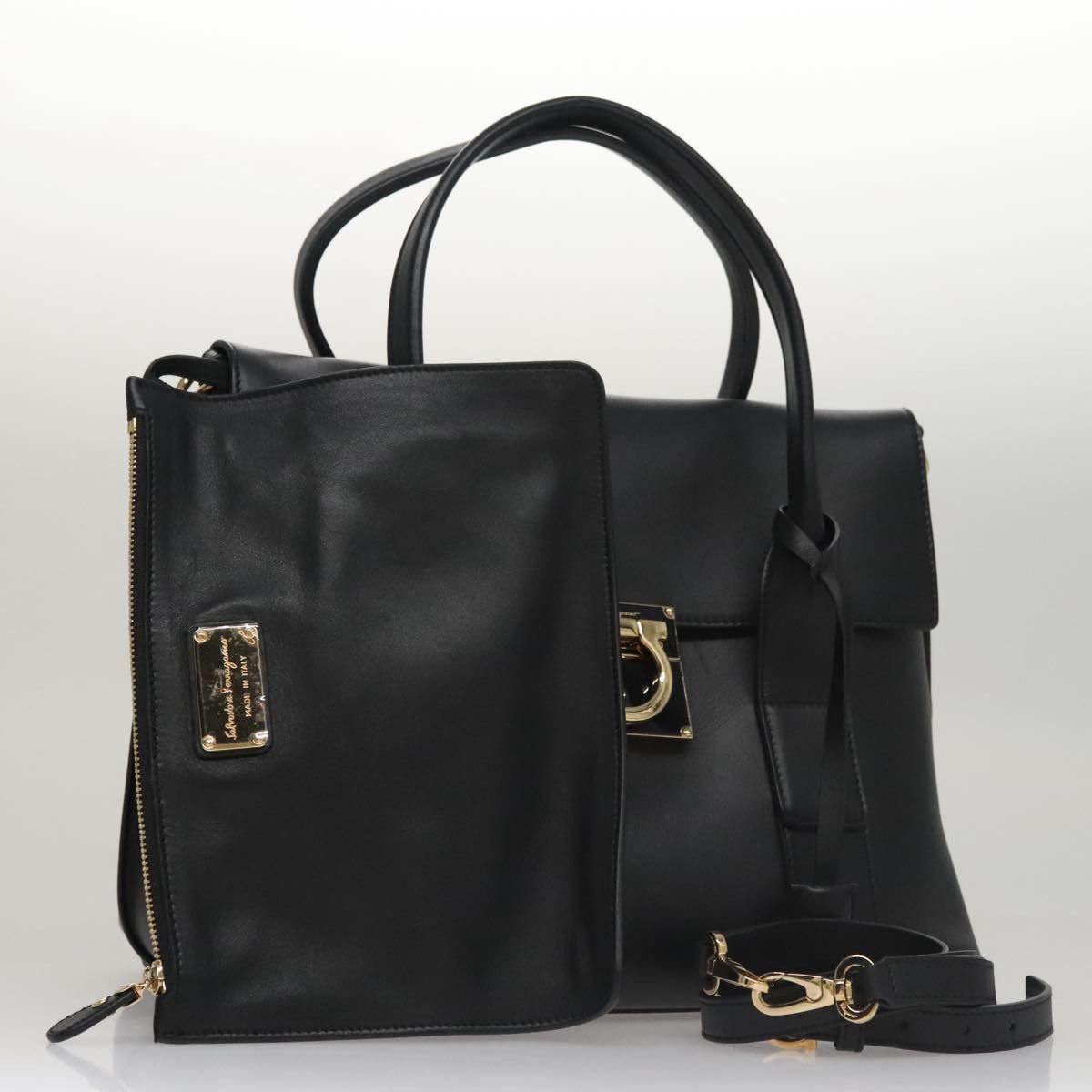 Salvatore Ferragamo Sookie Black Leather Handbag (Pre-Owned) Size ONE SIZE - 15 Thumbnail