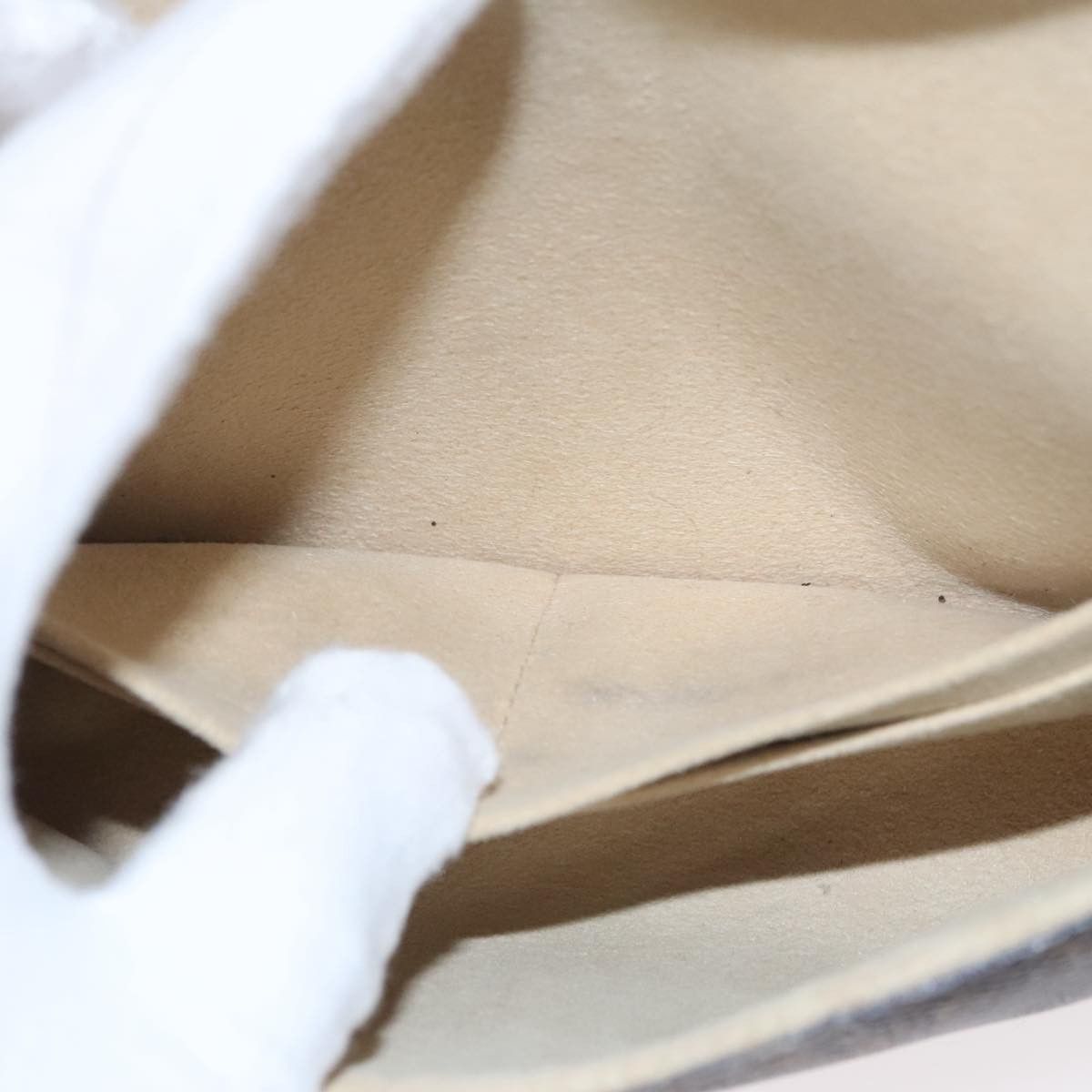 Louis Vuitton Brown Canvas Clutch Bag (Pre-Owned) Size ONE SIZE - 20 Thumbnail