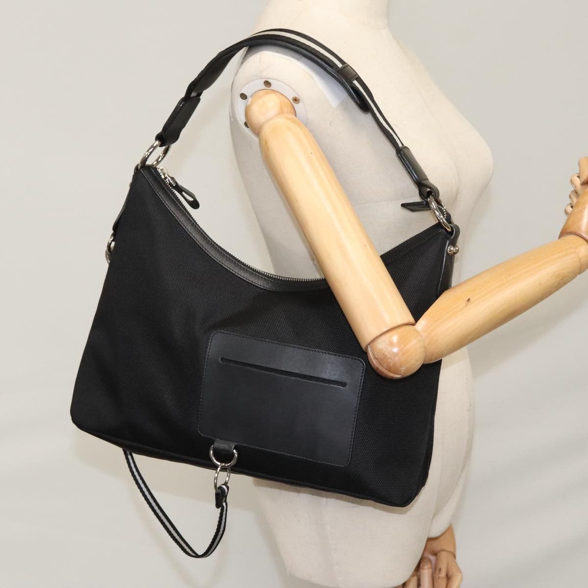 Bally Black Canvas Shoulder Bag (Pre-Owned) Size ONE SIZE - 14 Thumbnail