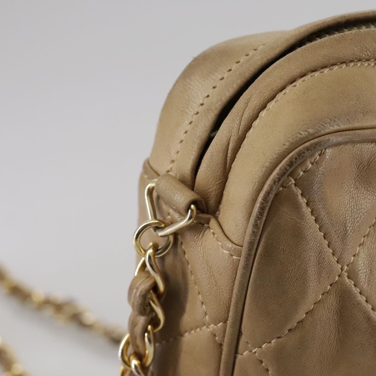 Chanel Camera Beige Shearling Shoulder Bag (Pre-Owned) Size ONE SIZE - 20 Thumbnail