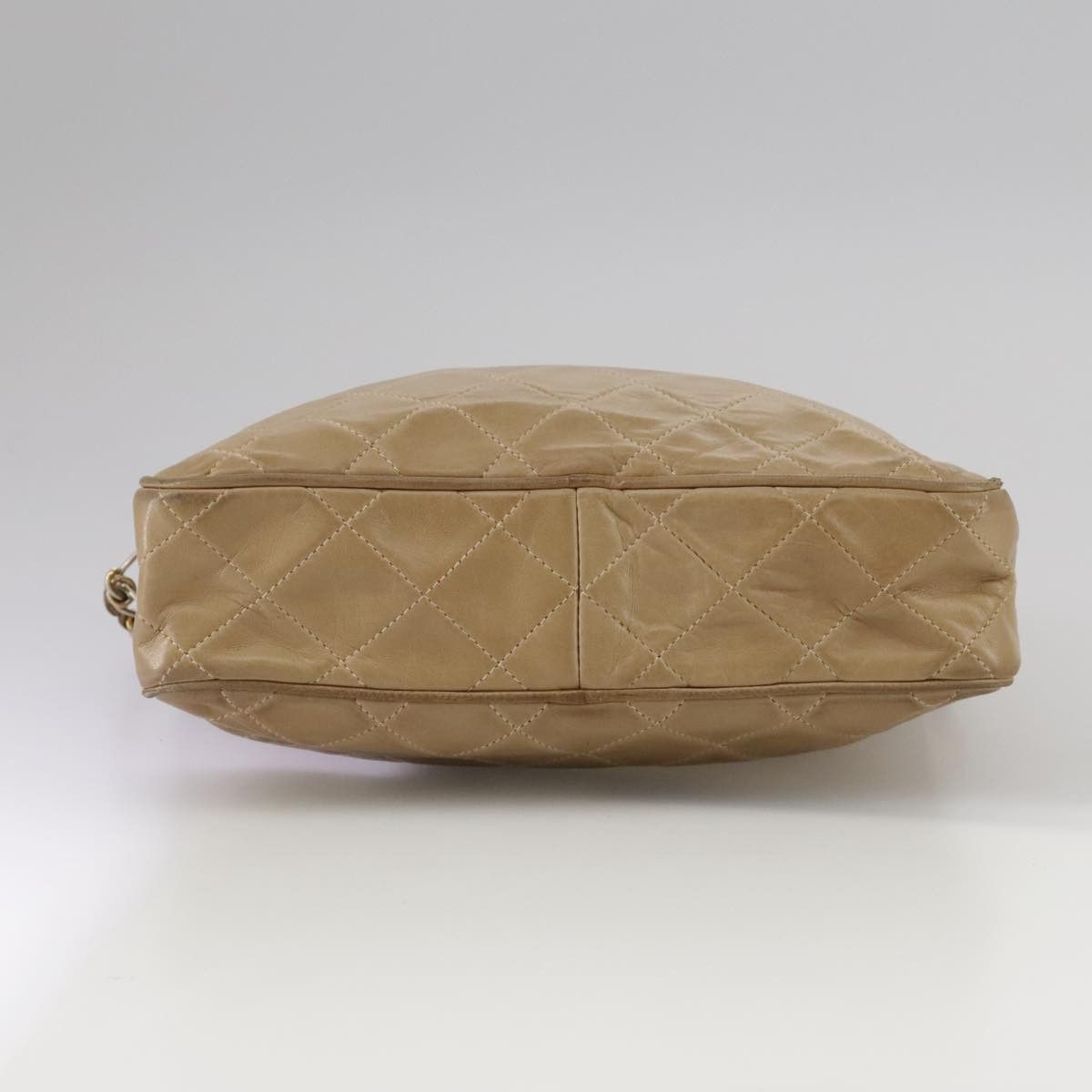 Chanel Camera Beige Shearling Shoulder Bag (Pre-Owned) Size ONE SIZE - 19 Thumbnail