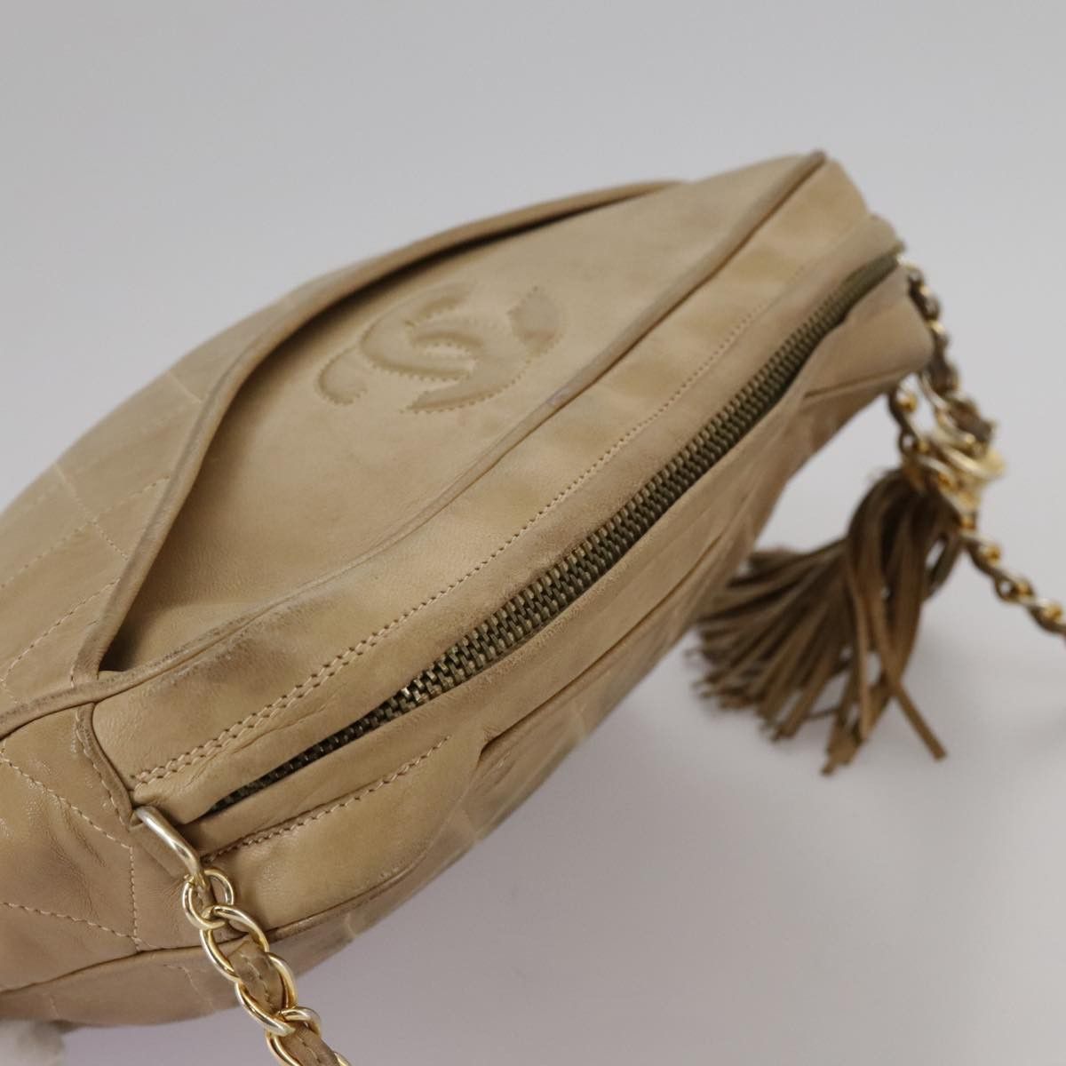 Chanel Camera Beige Shearling Shoulder Bag (Pre-Owned) Size ONE SIZE - 18 Thumbnail
