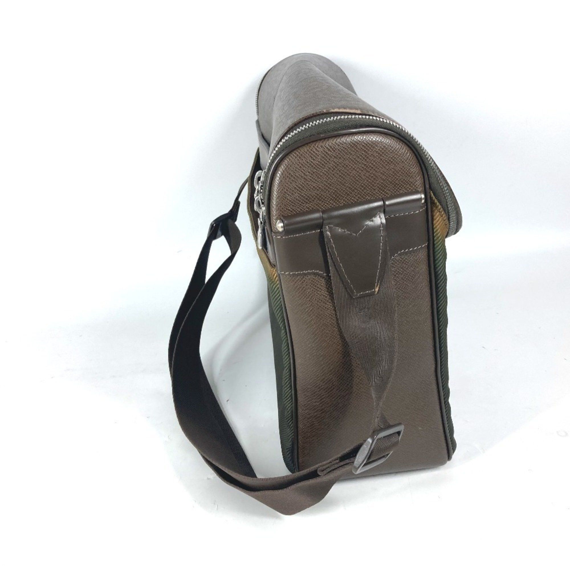Louis Vuitton LOUIS VUITTON M30868 Taiga Taimir Bag Shoulder Leather Nylon Men's Grisli Brown Size ONE SIZE - 4 Thumbnail