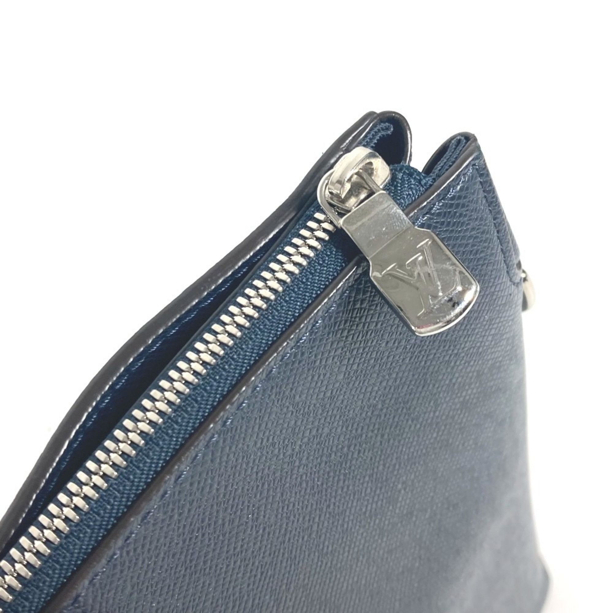 Louis Vuitton Louis Vuitton M33417 Taiga Anton Bag Shoulder Leather Men's Blue Marine Navy Size ONE SIZE - 10 Thumbnail