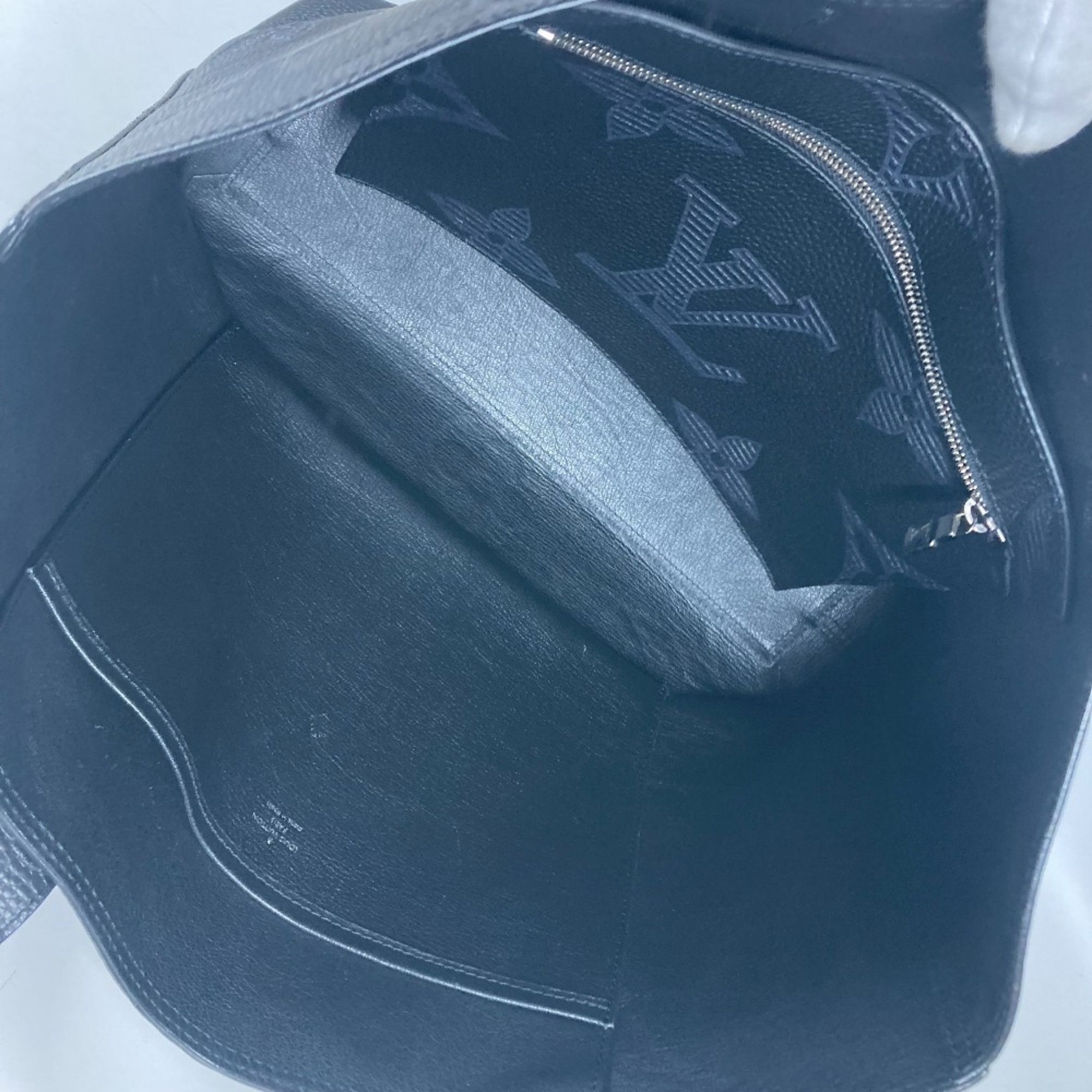 Louis Vuitton LOUIS VUITTON M57290 Monogram Giant Shadow Cabas Voyage NV Tote Bag Shoulder Leather Men's Black Size ONE SIZE - 11 Thumbnail
