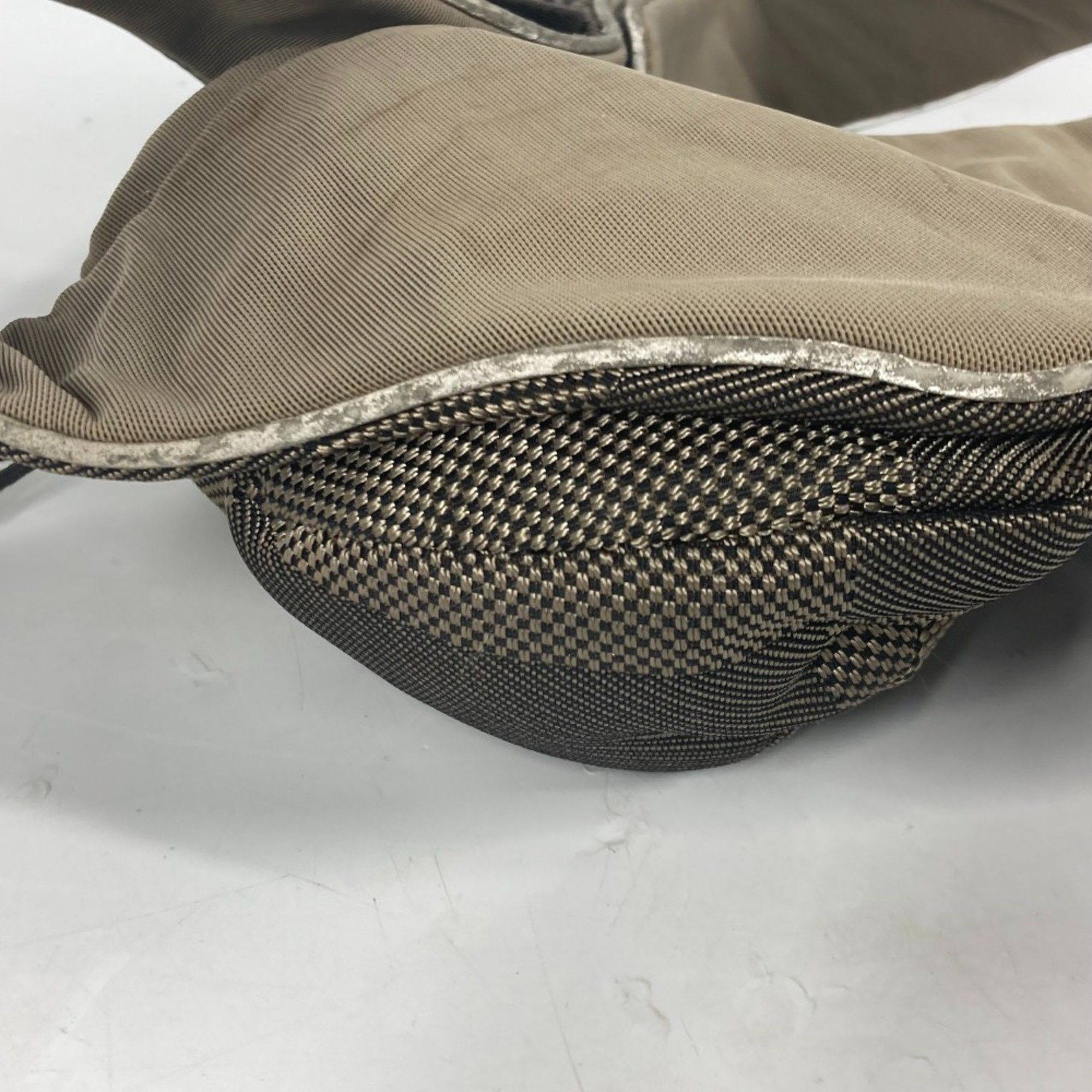 Louis Vuitton LOUIS VUITTON M93211 Damier Geant Santur Jogging Belt Bag with 2 Water Bottles Body Canvas Men's Beige Size ONE SIZE - 12 Thumbnail
