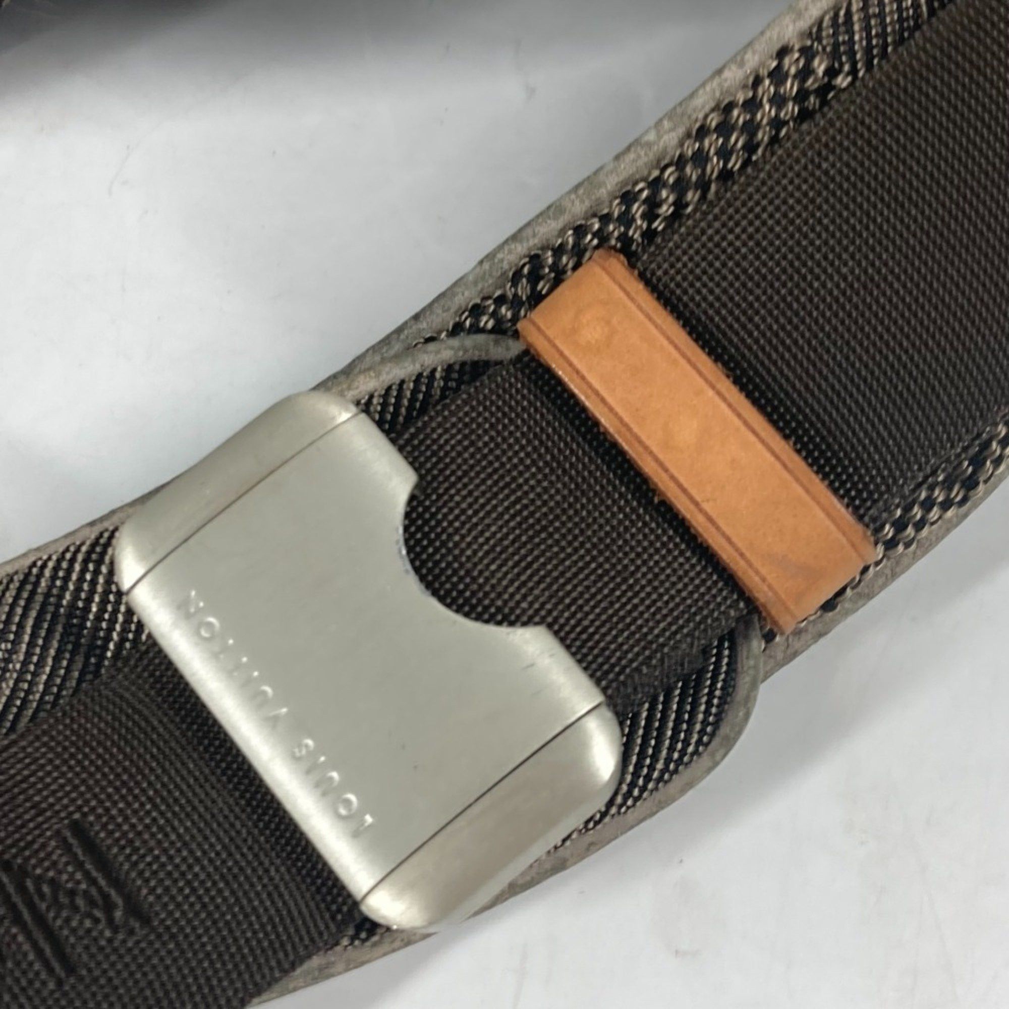 Louis Vuitton LOUIS VUITTON M93211 Damier Geant Santur Jogging Belt Bag with 2 Water Bottles Body Canvas Men's Beige Size ONE SIZE - 15 Thumbnail