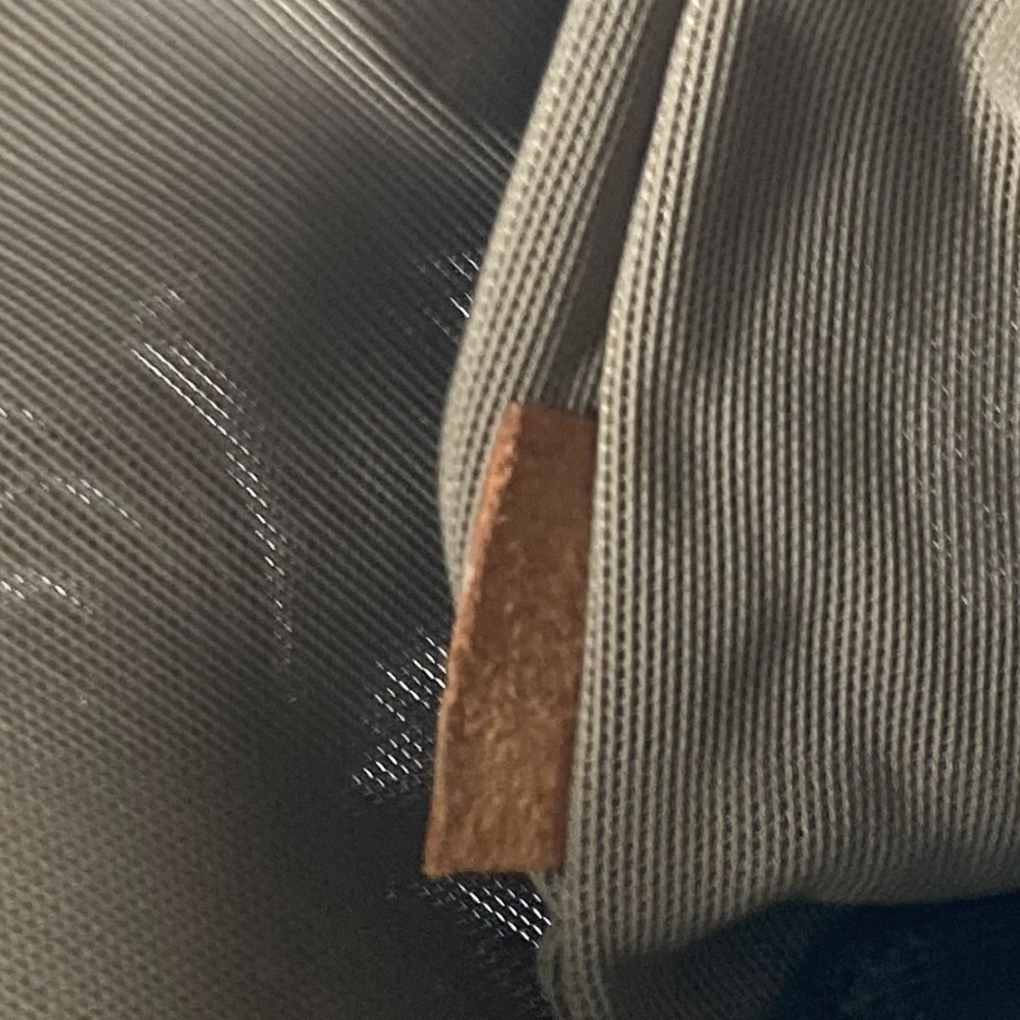 Louis Vuitton LOUIS VUITTON M93211 Damier Geant Santur Jogging Belt Bag with 2 Water Bottles Body Canvas Men's Beige Size ONE SIZE - 8 Thumbnail