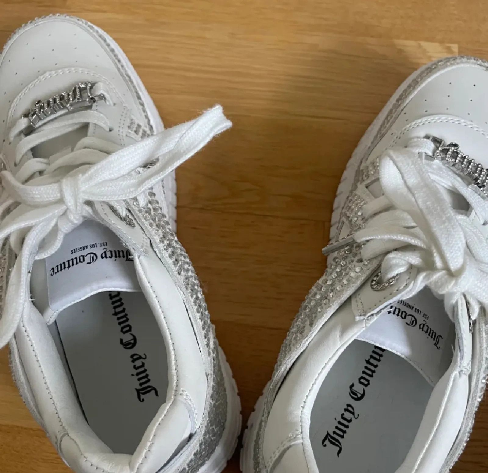 Juicy Couture Juicy Couture Sneakers Size US 7 / IT 37 - 2 Thumbnail