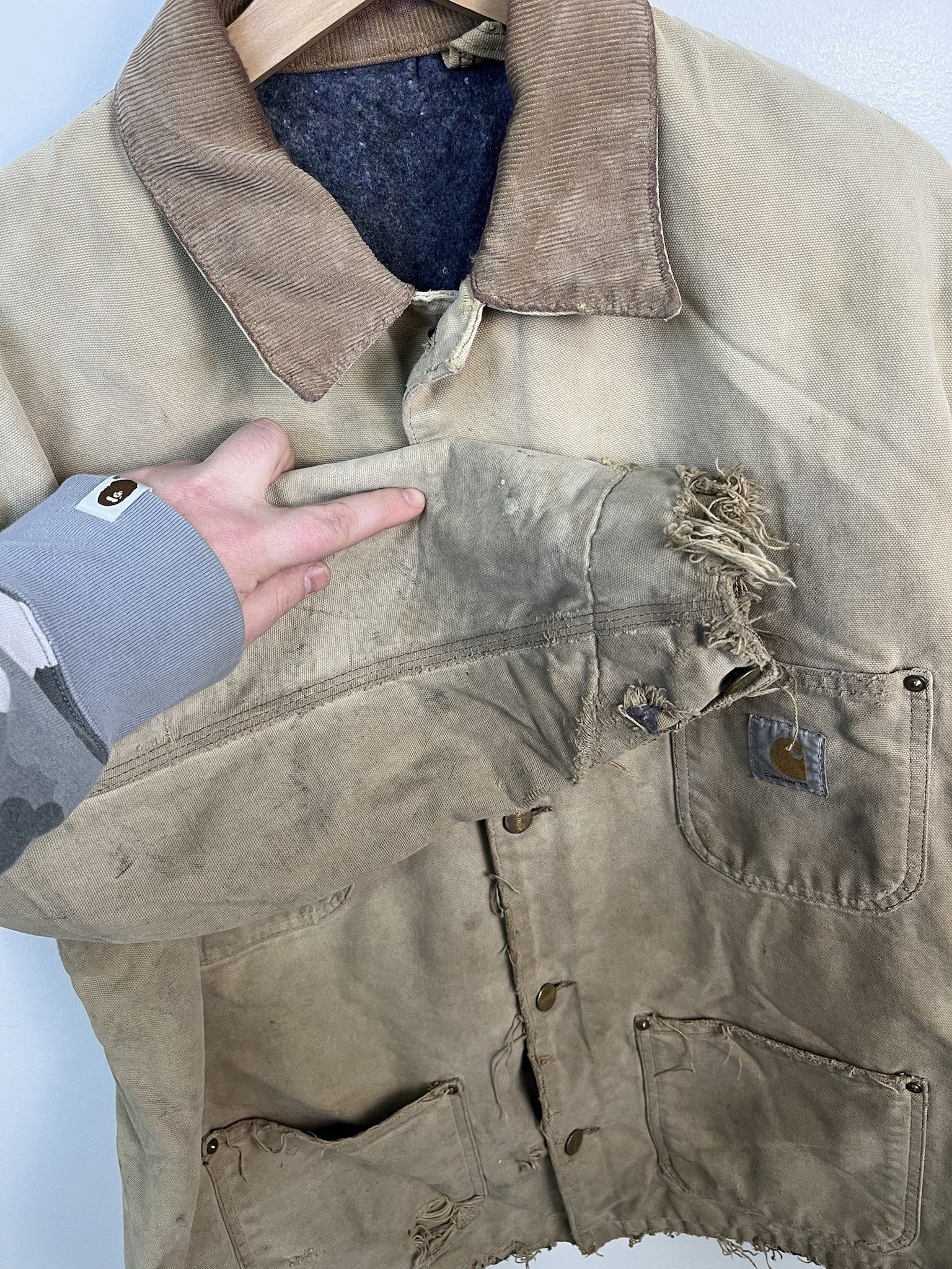 Carhartt Vintage Jacket Carhartt Distressed Thrashed Blanket Lined Chore Coat Size XL Size US XL / EU 56 / 4 - 2 Thumbnail