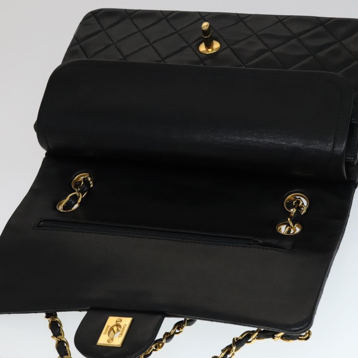 Chanel Timeless Black Leather Shoulder Bag (Pre-Owned) Size ONE SIZE - 19 Thumbnail