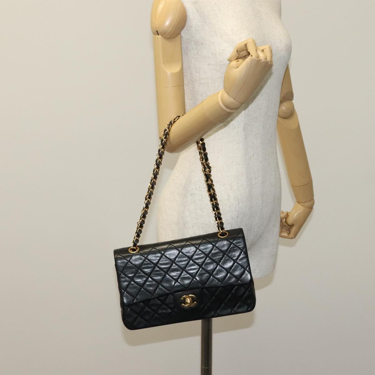 Chanel Timeless Black Leather Shoulder Bag (Pre-Owned) Size ONE SIZE - 15 Thumbnail