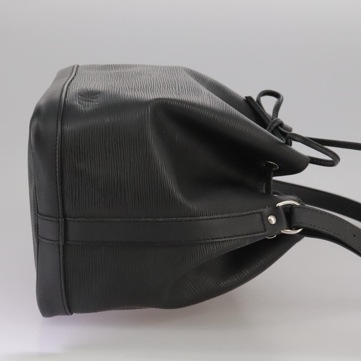 Louis Vuitton Petit Noé Black Leather Shoulder Bag (Pre-Owned) Size ONE SIZE - 4 Thumbnail