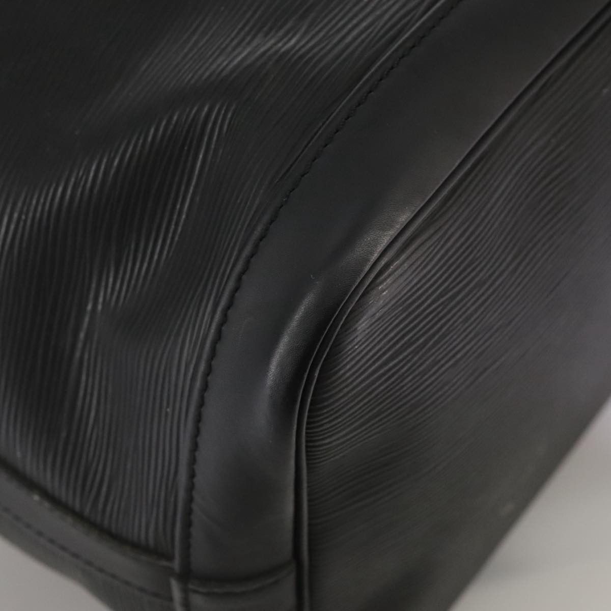 Louis Vuitton Petit Noé Black Leather Shoulder Bag (Pre-Owned) Size ONE SIZE - 7 Thumbnail