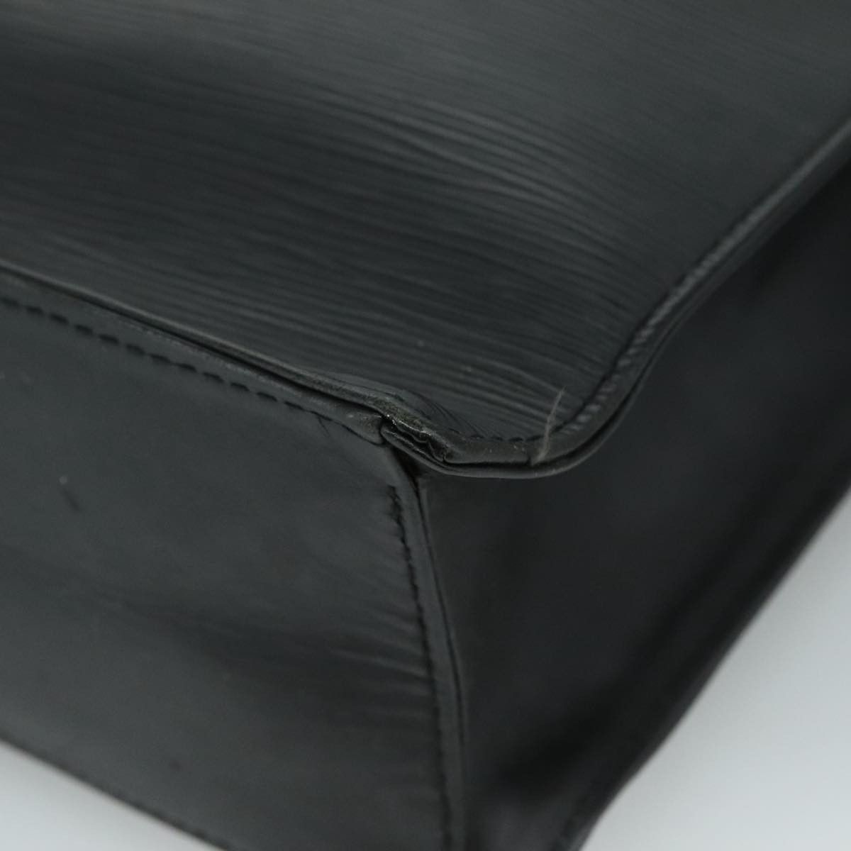 Louis Vuitton Black Leather Handbag (Pre-Owned) Size ONE SIZE - 8 Thumbnail