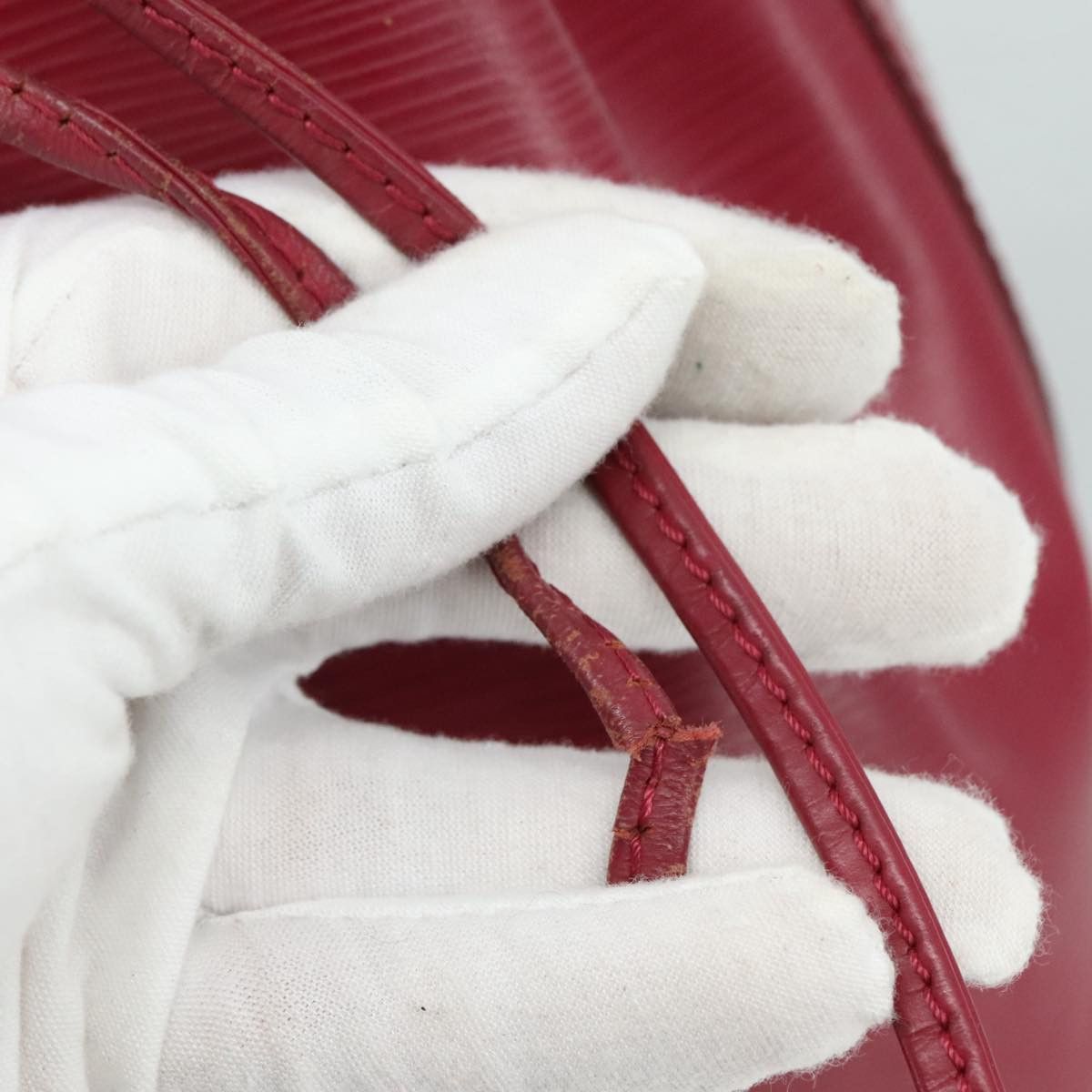 Louis Vuitton Noé Bb Burgundy Leather Shoulder Bag (Pre-Owned) Size ONE SIZE - 20 Thumbnail