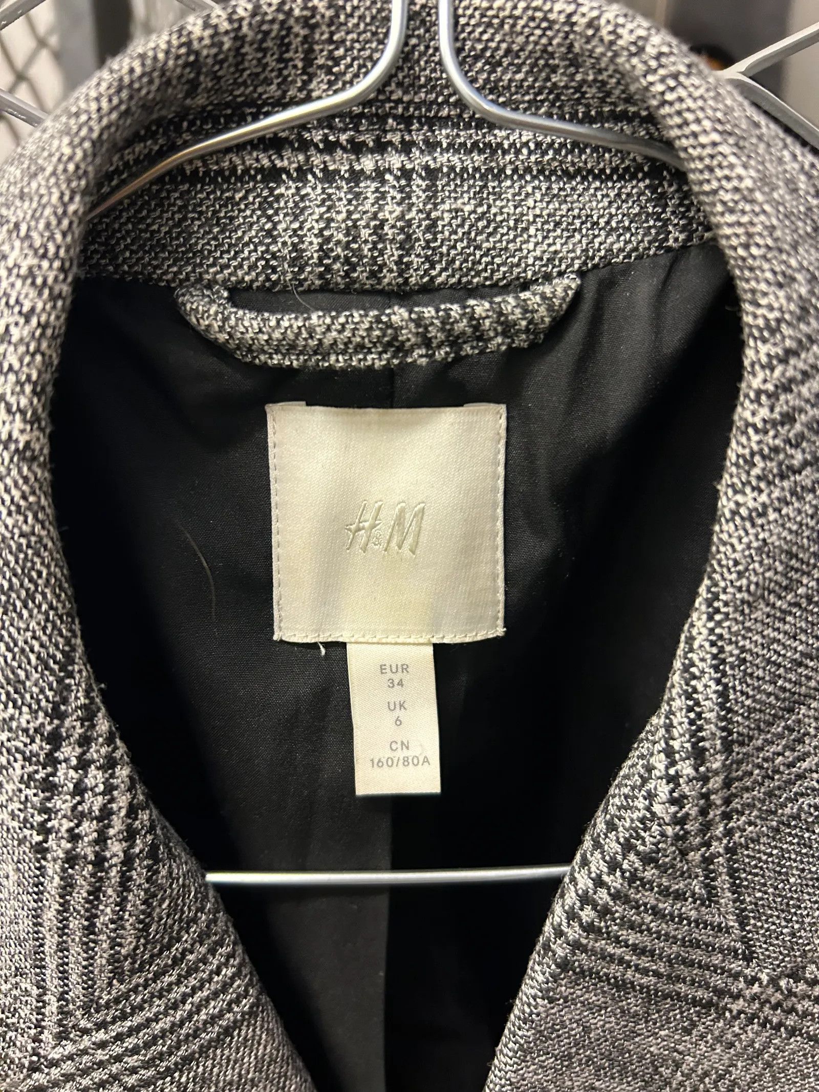 H&M H&M Blazer Size XS / US 0-2 / IT 36-38 - 2 Thumbnail