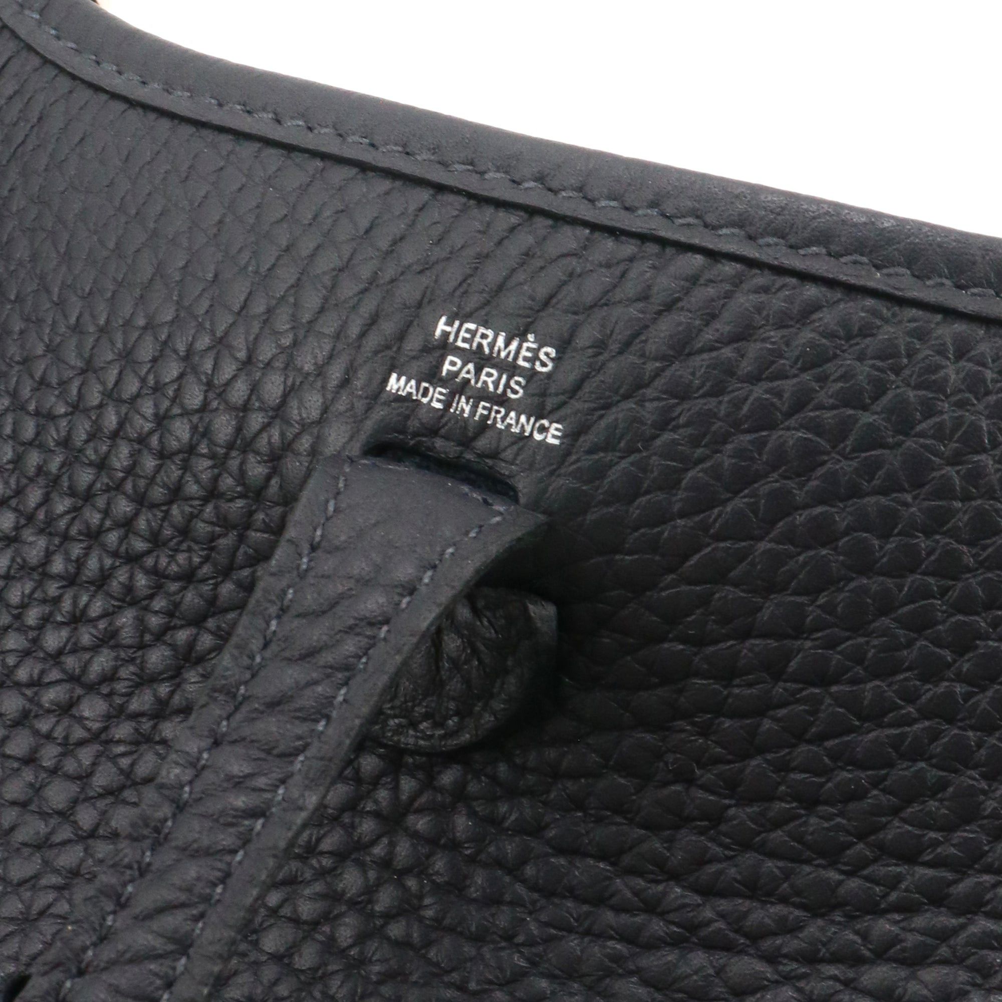 Hermes HERMÈS - Hermès Mini Evelyne 16 shoulder bag in navy blue Taurillon Clémence leather Size ONE SIZE - 8 Thumbnail