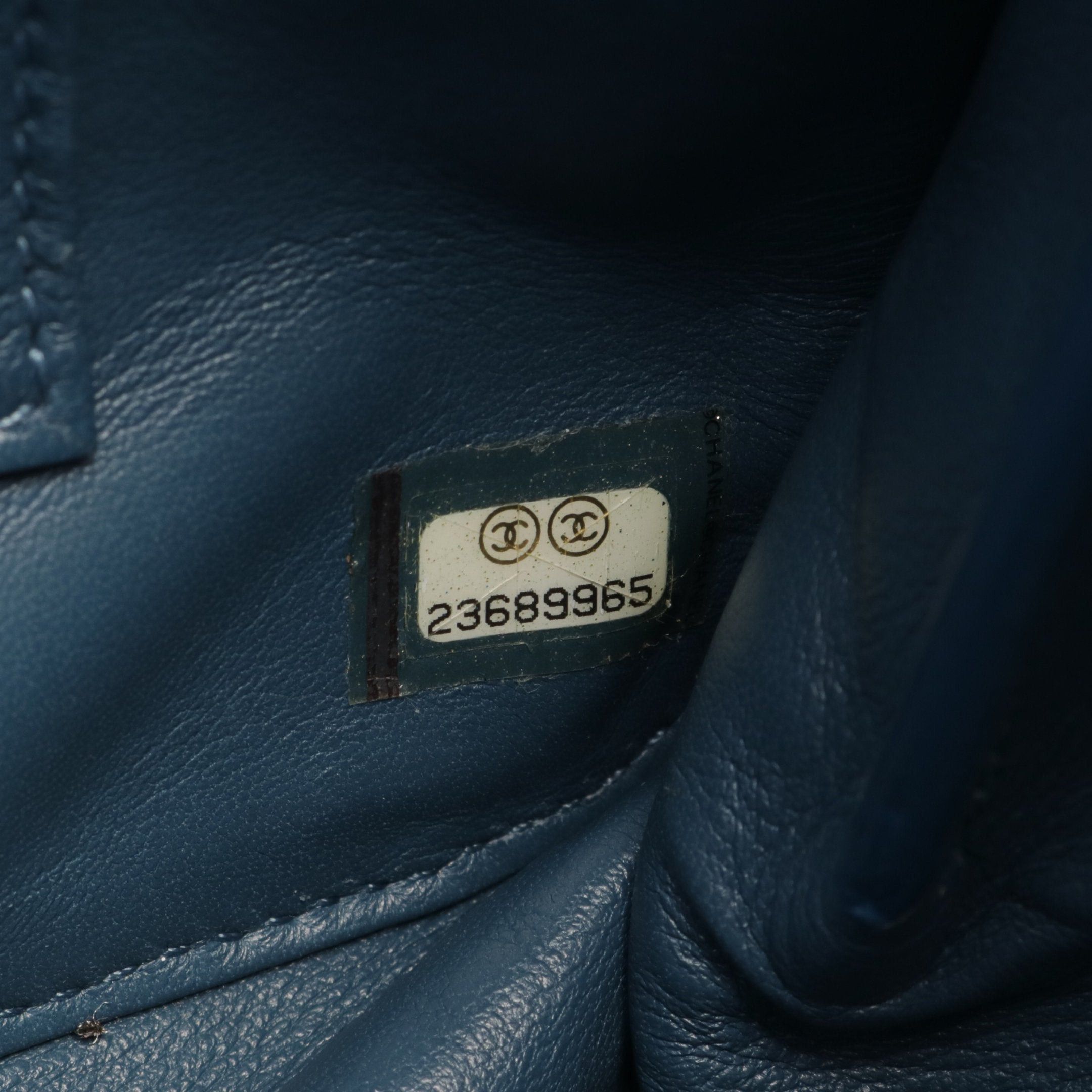 Chanel Chanel Matelasse Chain Shoulder Bag Leather Navy Gold Hardware Size ONE SIZE - 5 Thumbnail