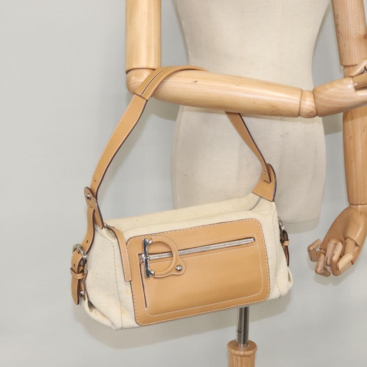 Salvatore Ferragamo Gancini Beige Canvas Shoulder Bag (Pre-Owned) Size ONE SIZE - 18 Thumbnail