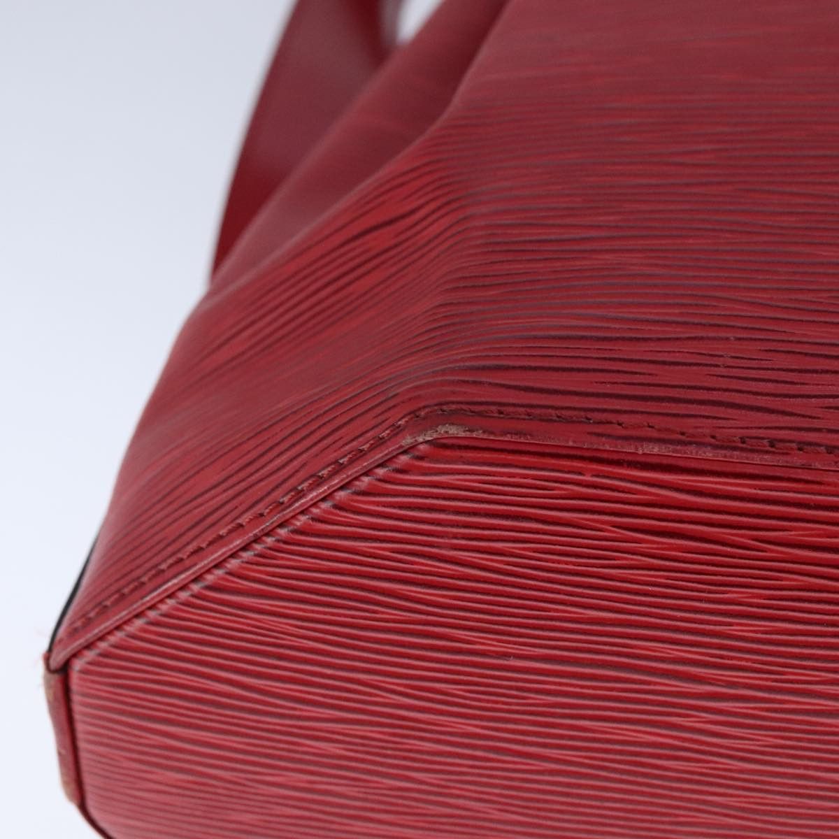 Louis Vuitton Sac D'épaule Red Leather Shoulder Bag (Pre-Owned) Size ONE SIZE - 9 Thumbnail