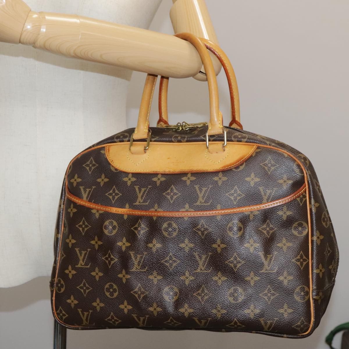 Louis Vuitton Deauville Brown Canvas Handbag (Pre-Owned) Size ONE SIZE - 15 Thumbnail