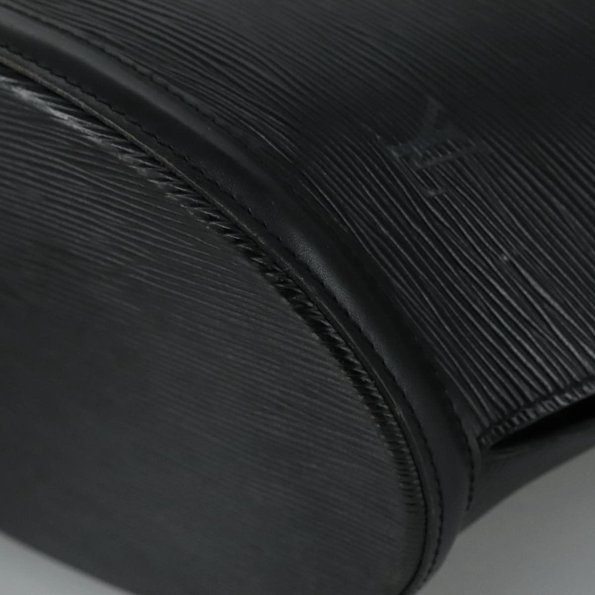 Louis Vuitton Saint Jacques Black Leather Shoulder Bag (Pre-Owned) Size ONE SIZE - 7 Thumbnail