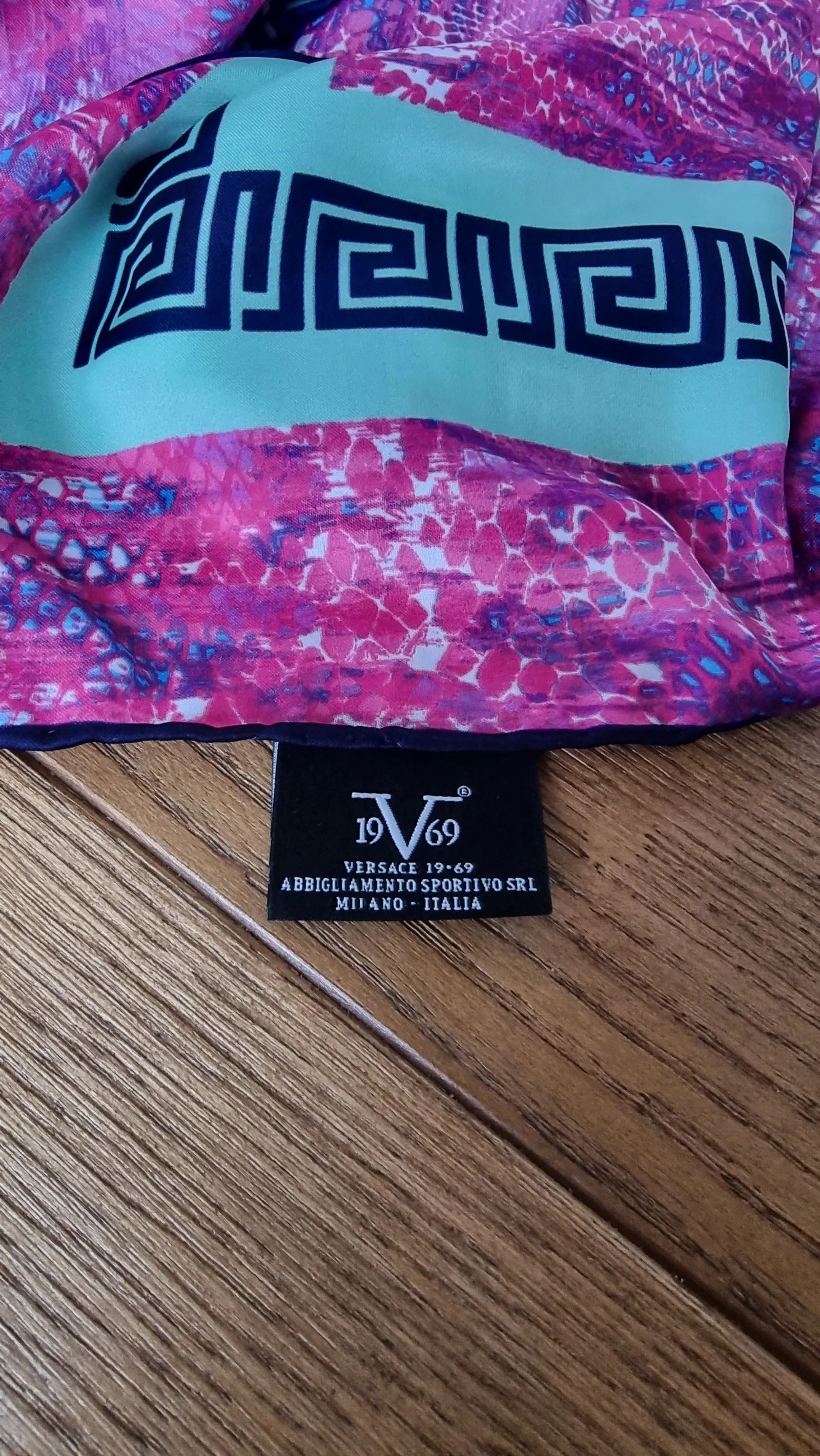 Versace Versace V E R S A C E Scarf Size ONE SIZE - 2 Thumbnail