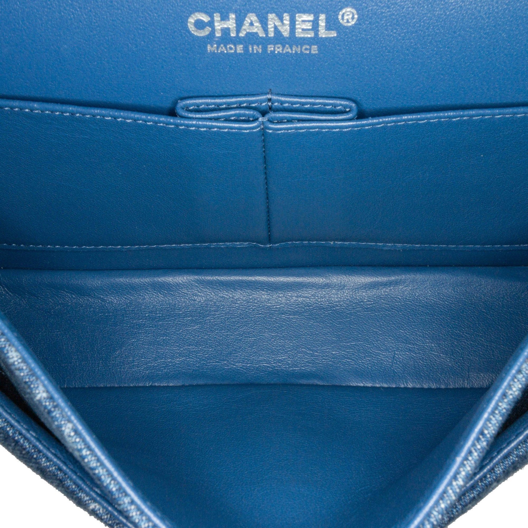 Chanel Chanel Medium Classic Printed Denim Double Flap Blue Size ONE SIZE - 4 Thumbnail