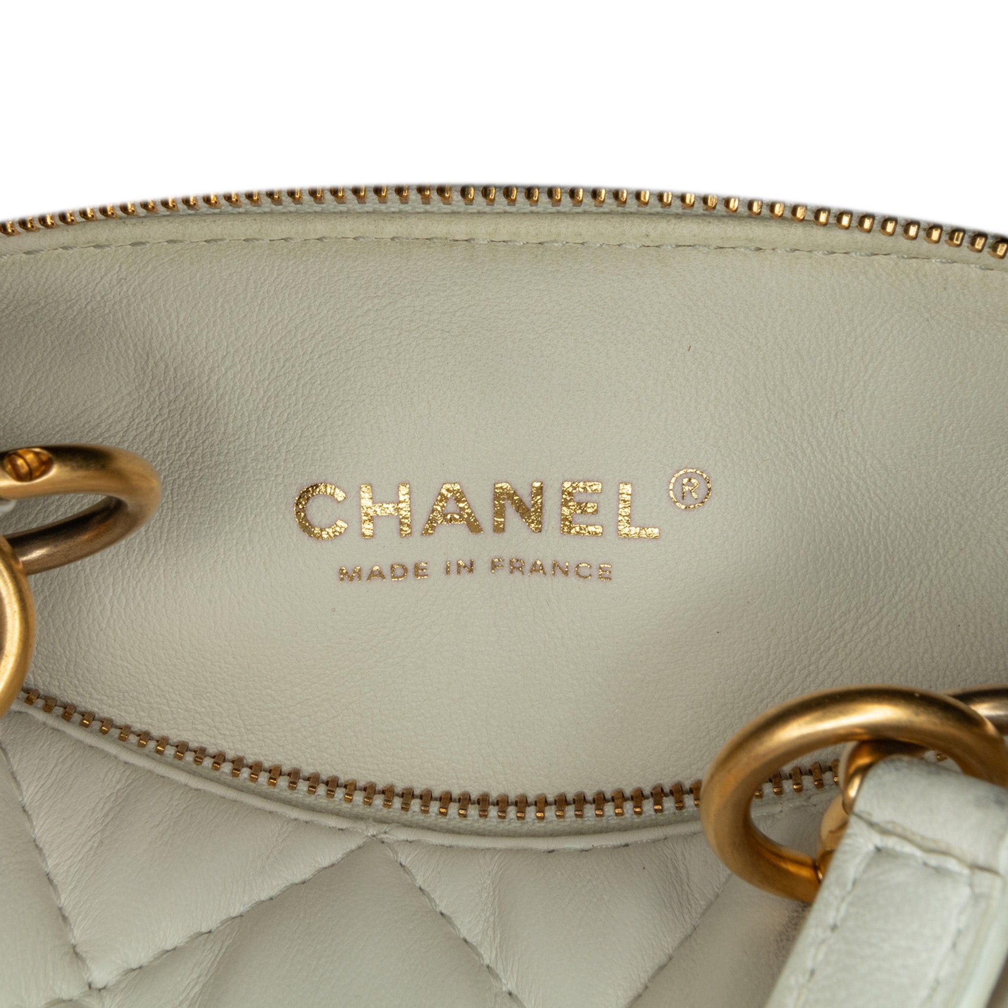 Chanel Chanel Métiers d'Art CC Quilted Lambskin Box with Top Handle White Size ONE SIZE - 5 Thumbnail
