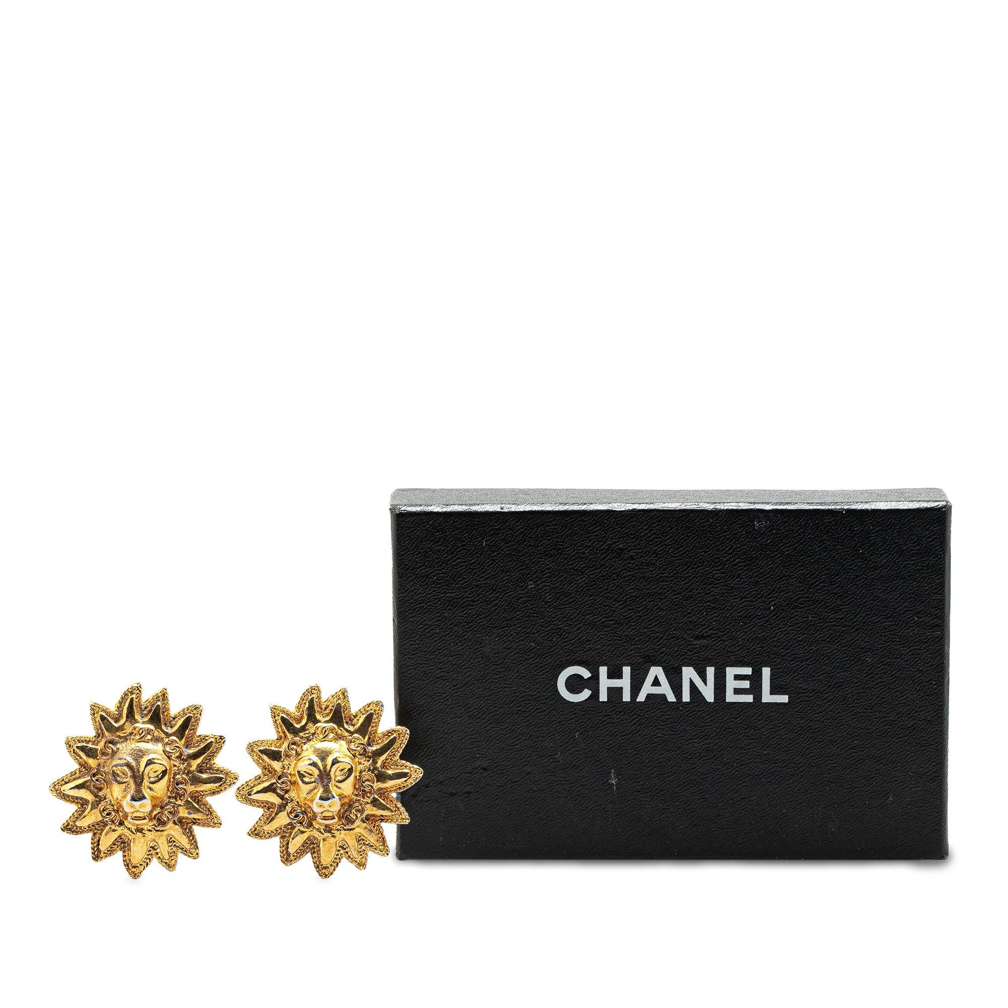 Chanel Chanel Gold Plated Lion Motif Clip On Earrings Gold Size ONE SIZE - 5 Thumbnail